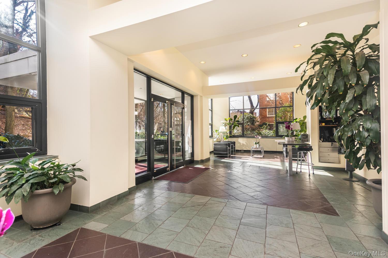 2575 Palisade Avenue # 9F, Bronx, NY 10463