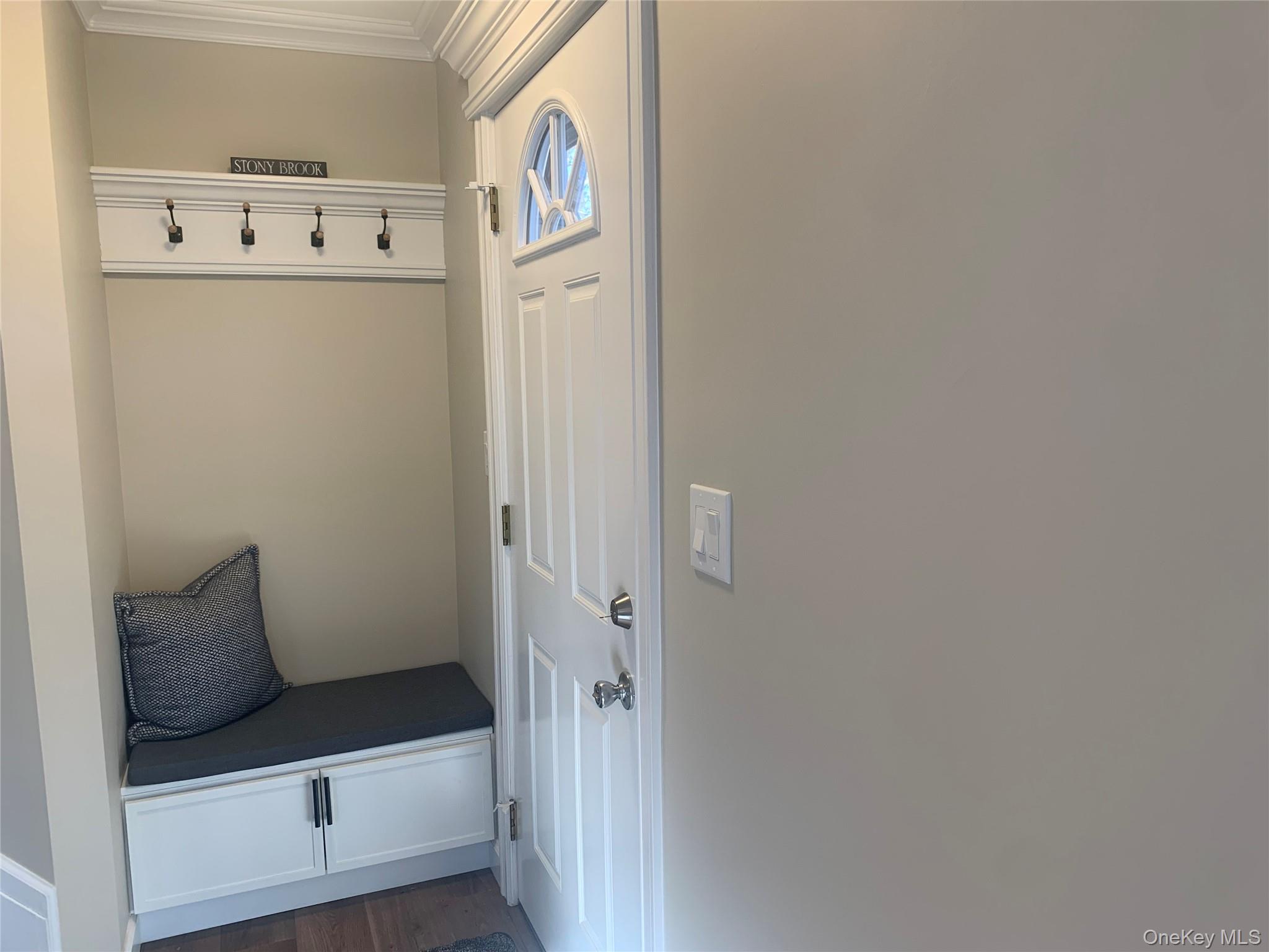 6 Acorn Lane, Stony Brook, NY 11790