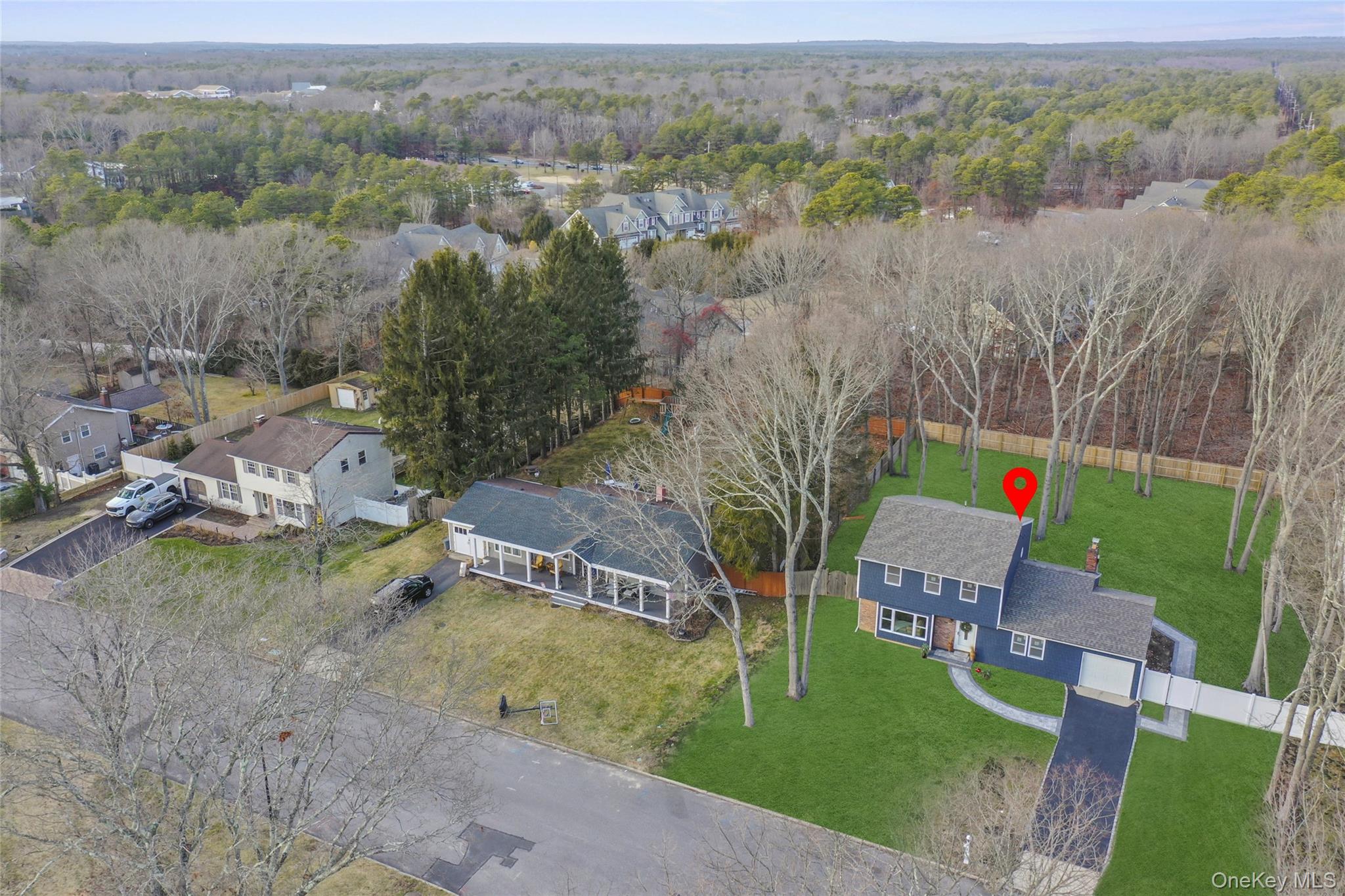 15 Bellaire Drive, Ridge, NY 11961