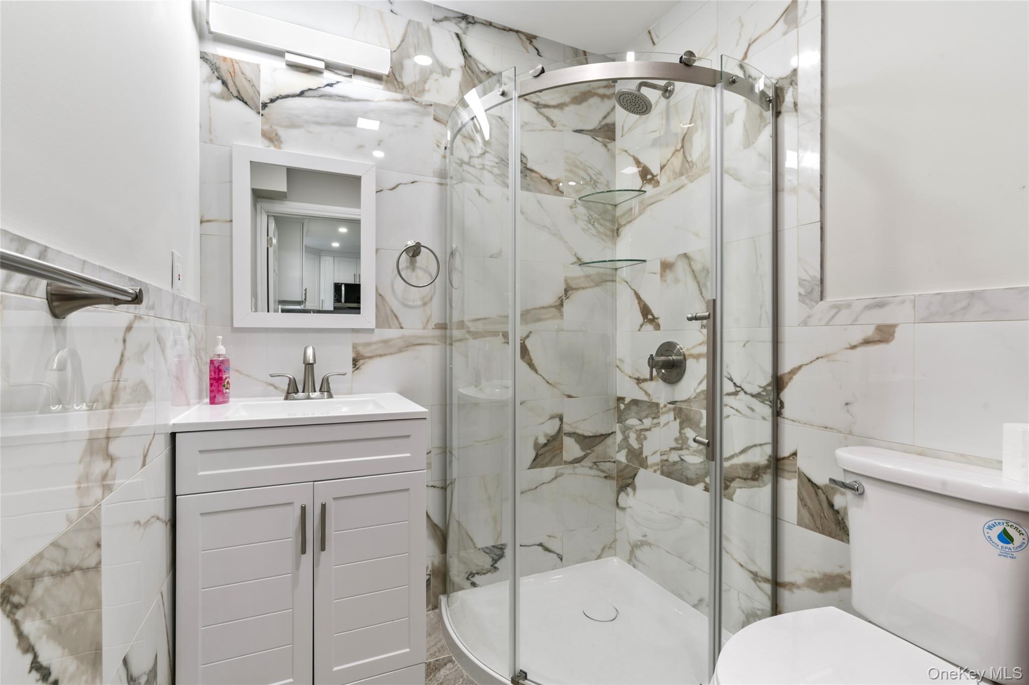 15 Bellaire Drive, Ridge, NY 11961