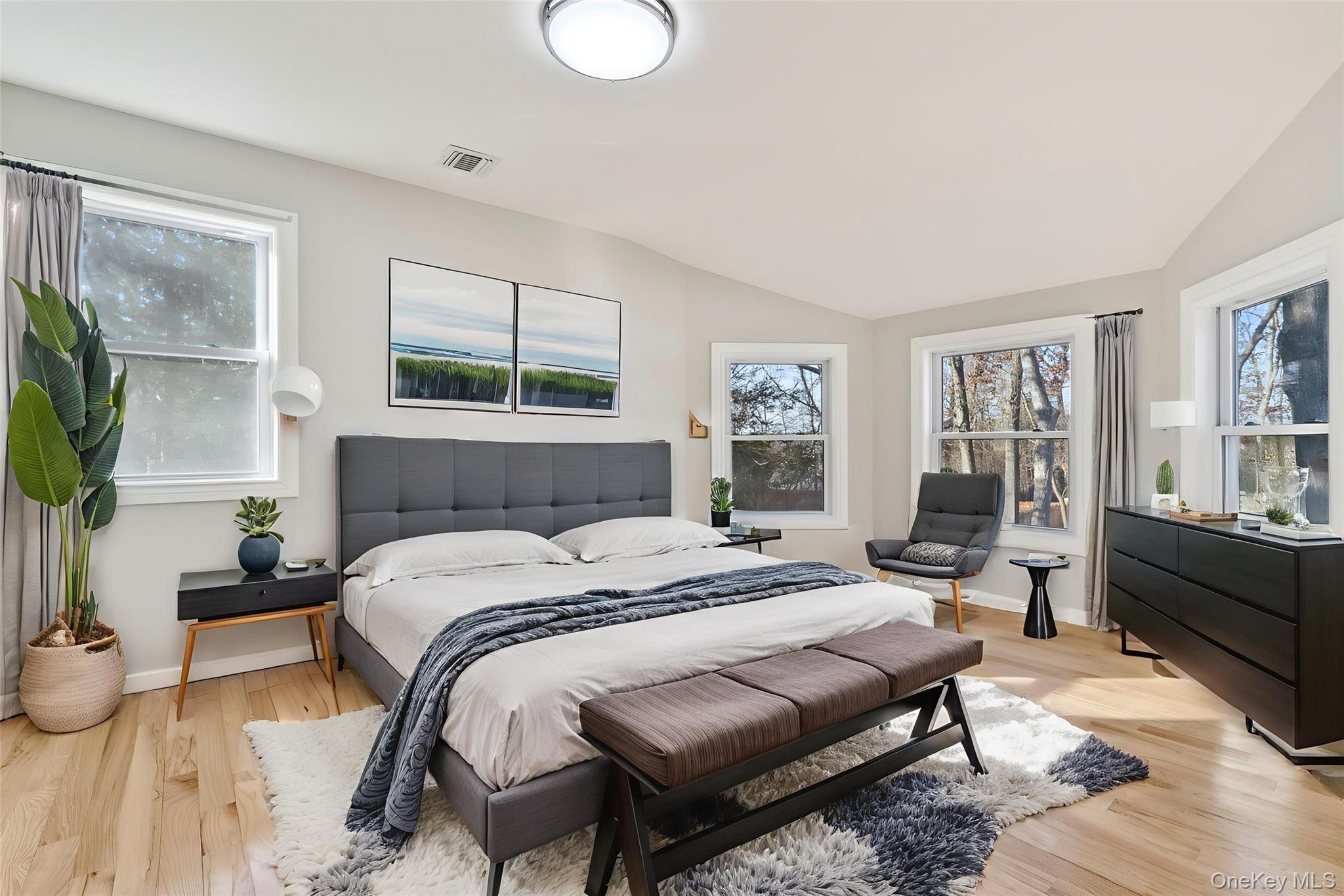 15 Bellaire Drive, Ridge, NY 11961