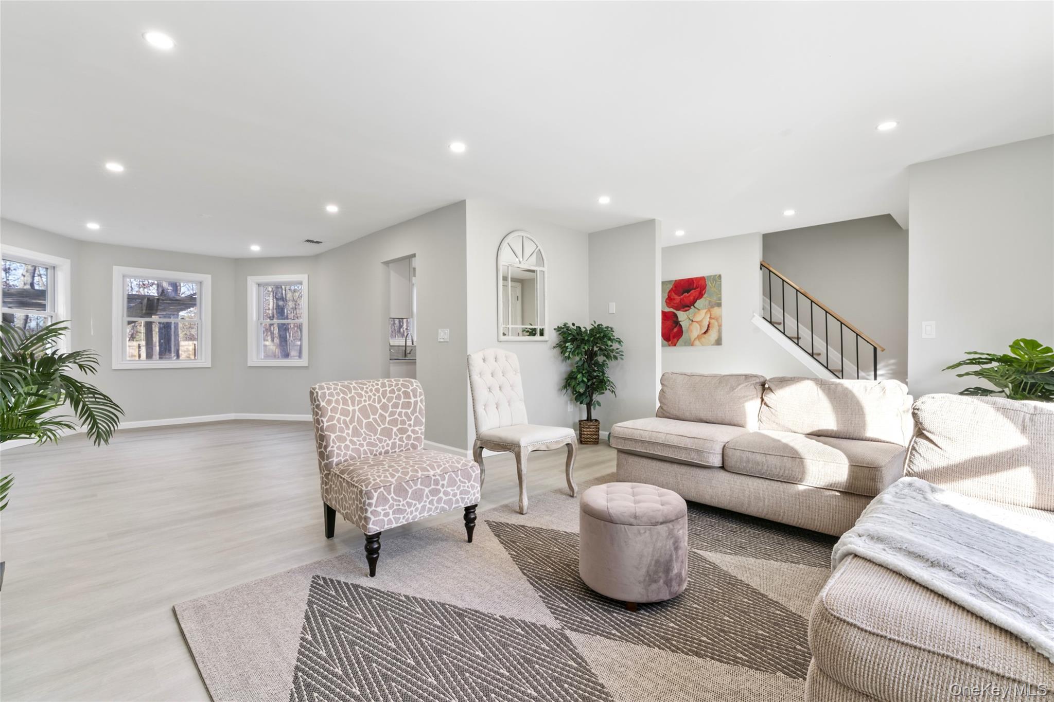 15 Bellaire Drive, Ridge, NY 11961