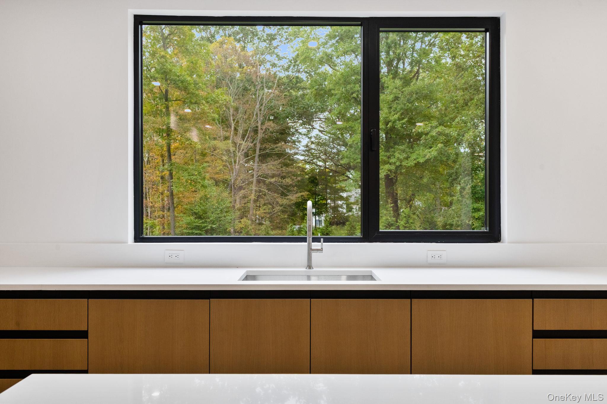 10 East Lane, Armonk, NY 10504