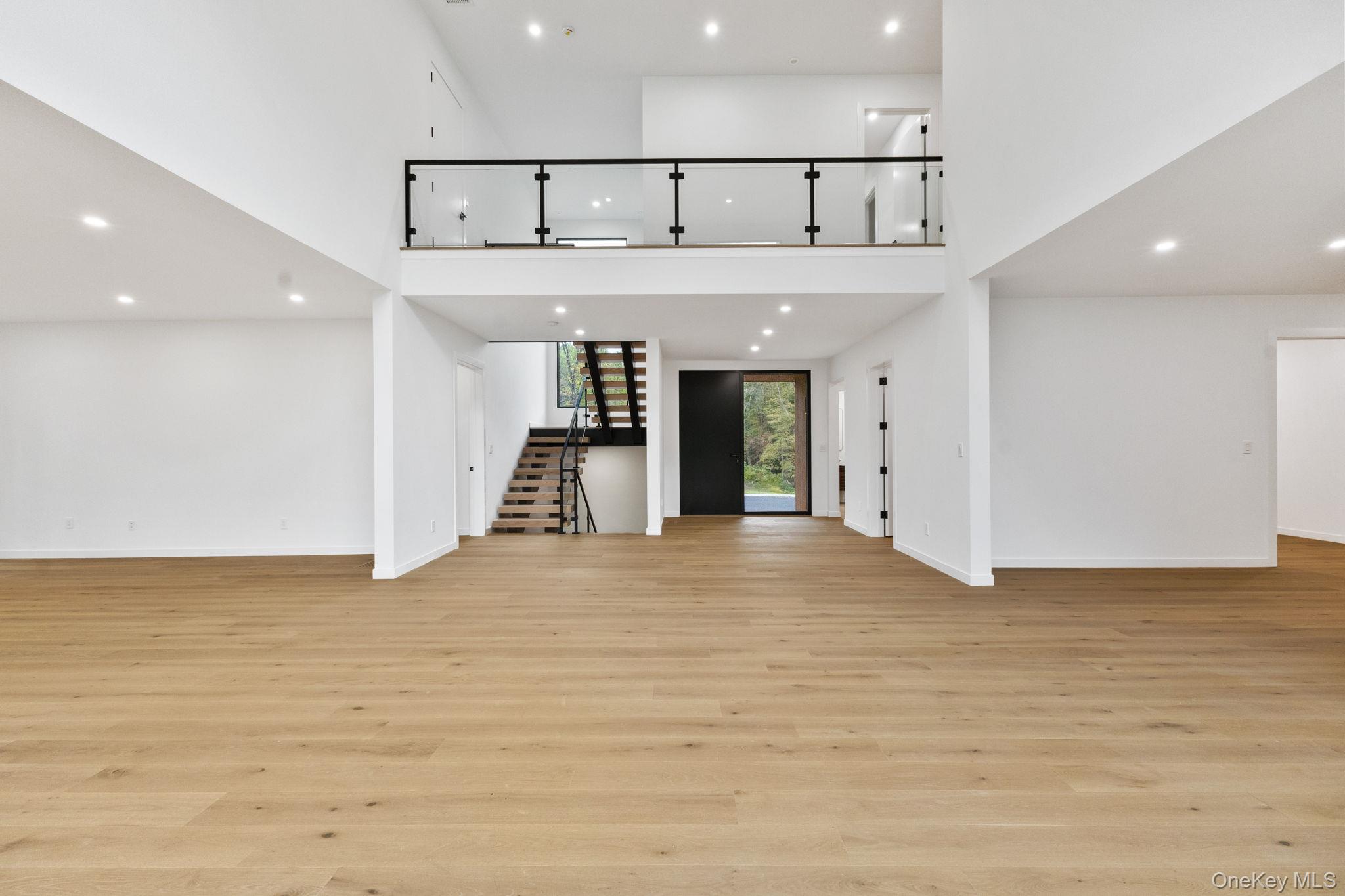 10 East Lane, Armonk, NY 10504