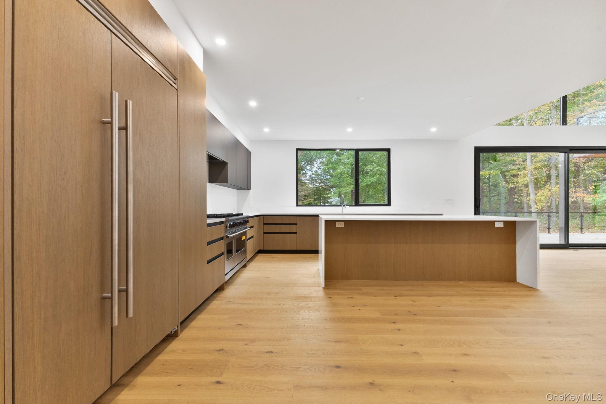 10 East Lane, Armonk, NY 10504