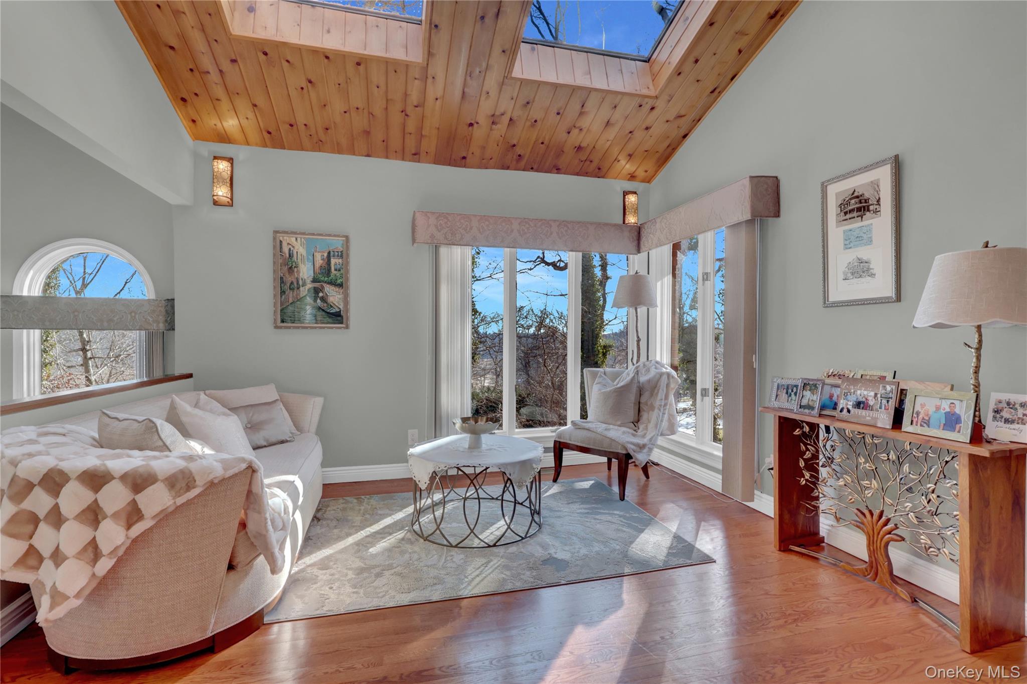 2 Riverview Terrace, Smithtown, NY 11787