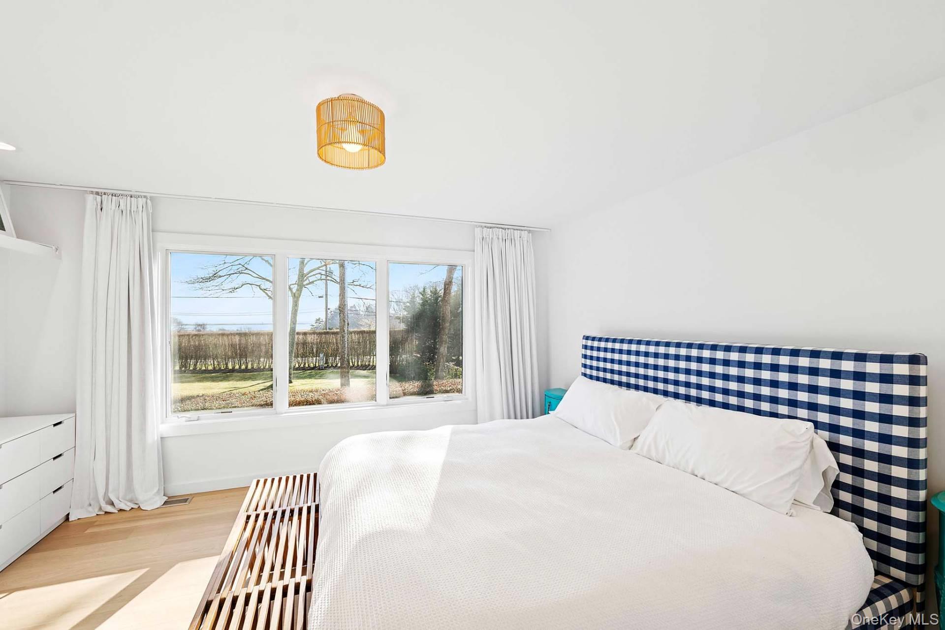 1039 Springs Fireplace Road, East Hampton, NY 11937