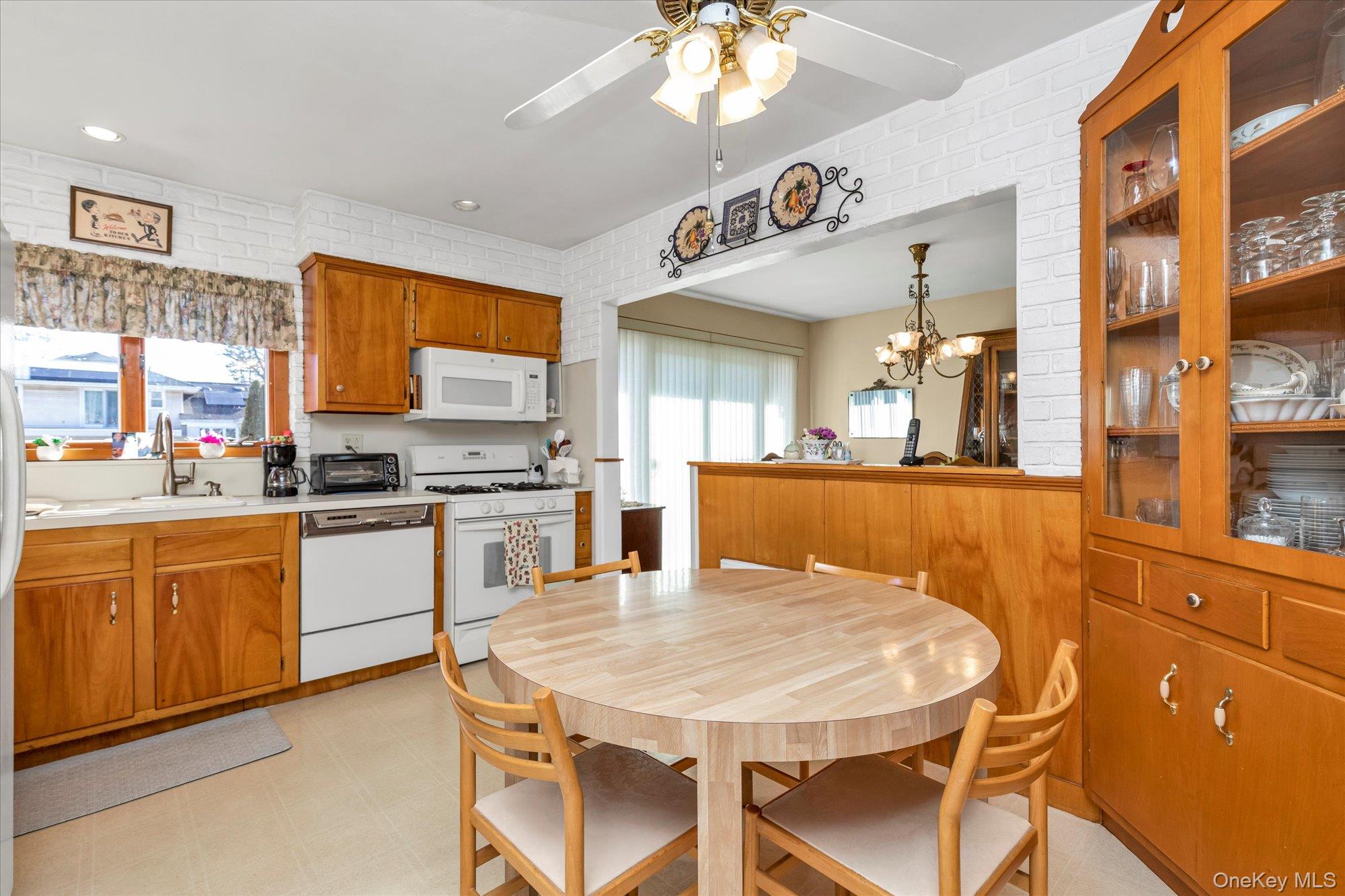 154 S Brush Drive, Valley Stream, NY 11581