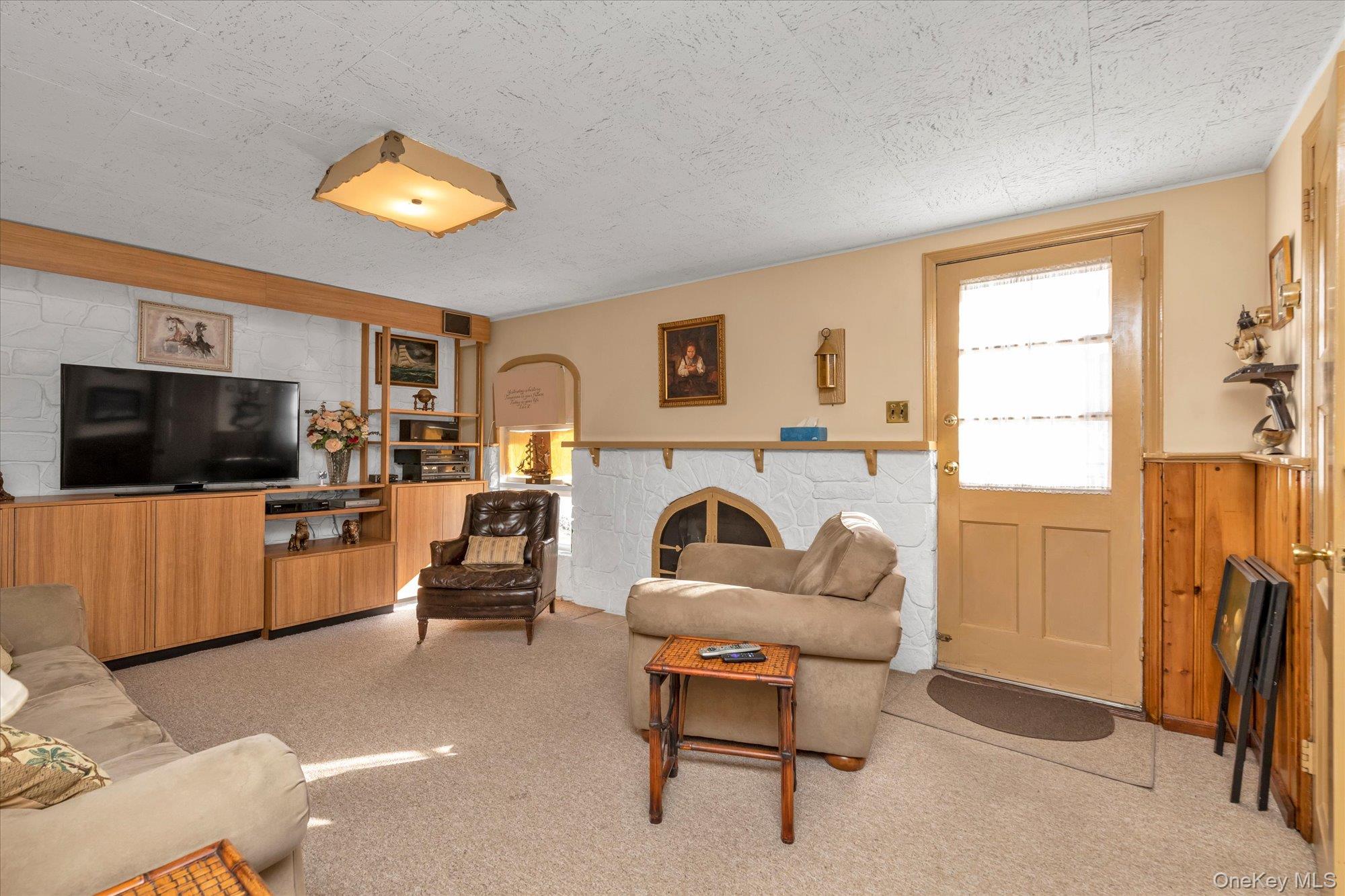 154 S Brush Drive, Valley Stream, NY 11581