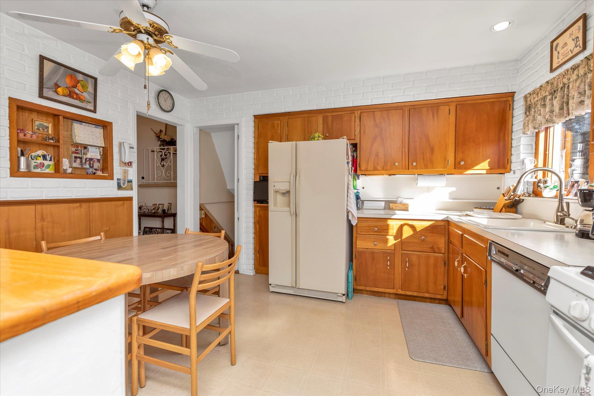 154 S Brush Drive, Valley Stream, NY 11581