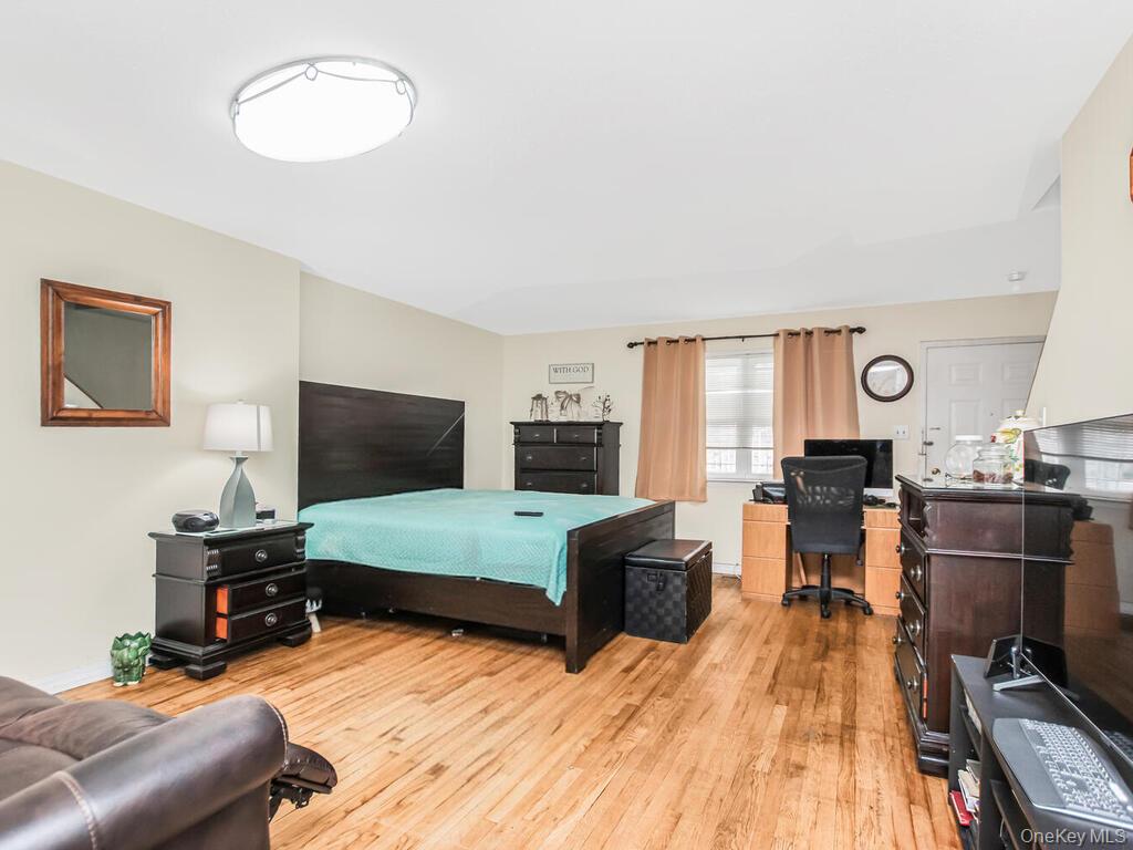 716 Saint Ann's Avenue, Bronx, NY 10455