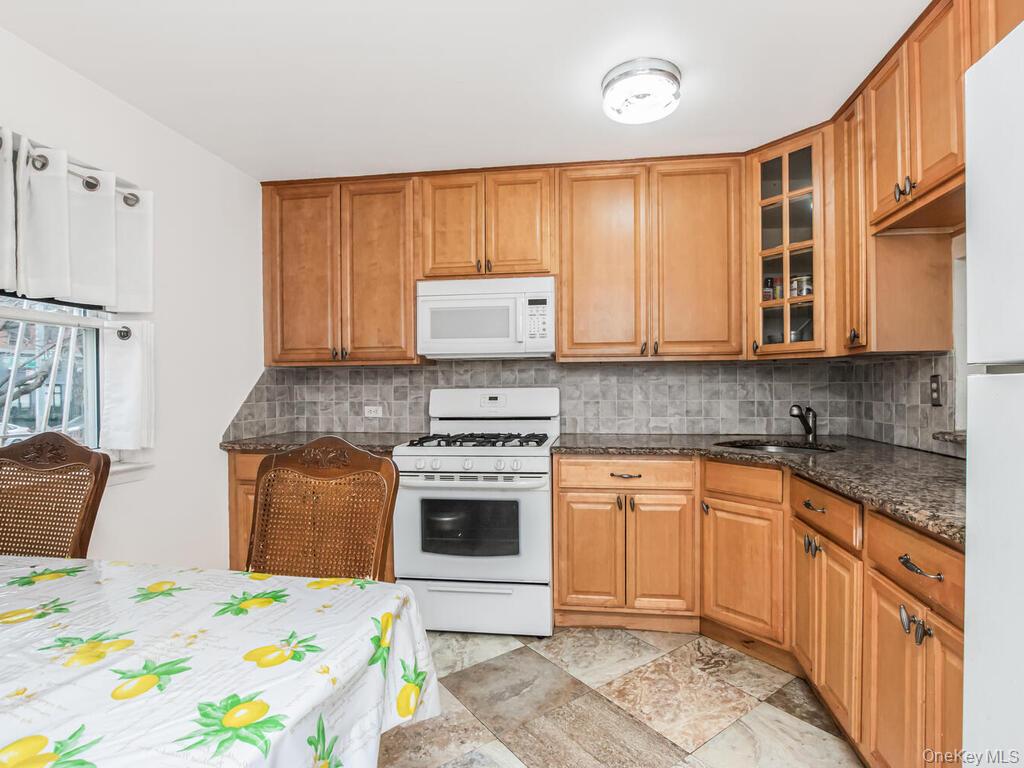 716 Saint Ann's Avenue, Bronx, NY 10455