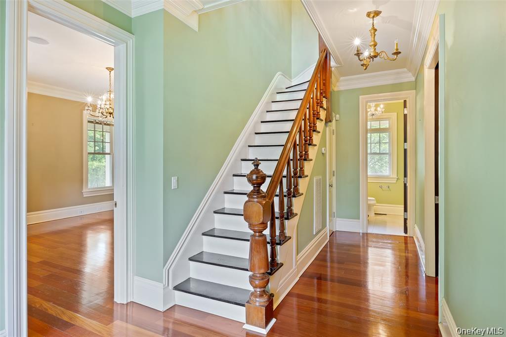 52 Brushy Neck Lane, Westhampton, NY 11977