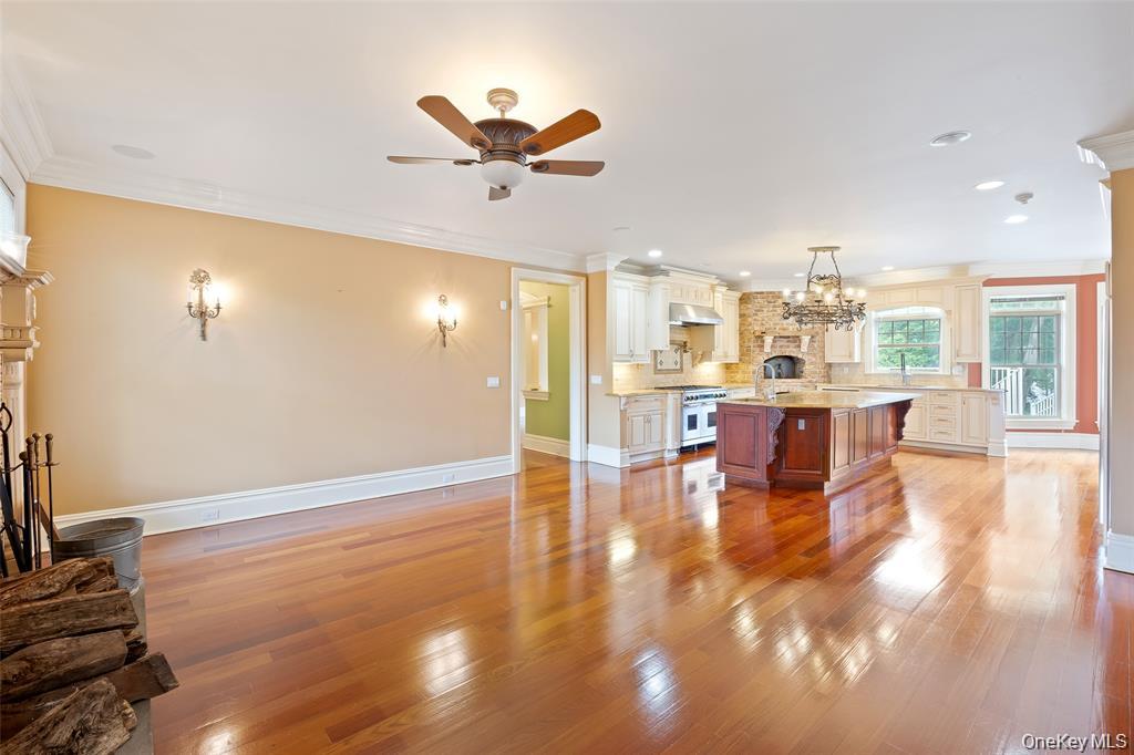 52 Brushy Neck Lane, Westhampton, NY 11977