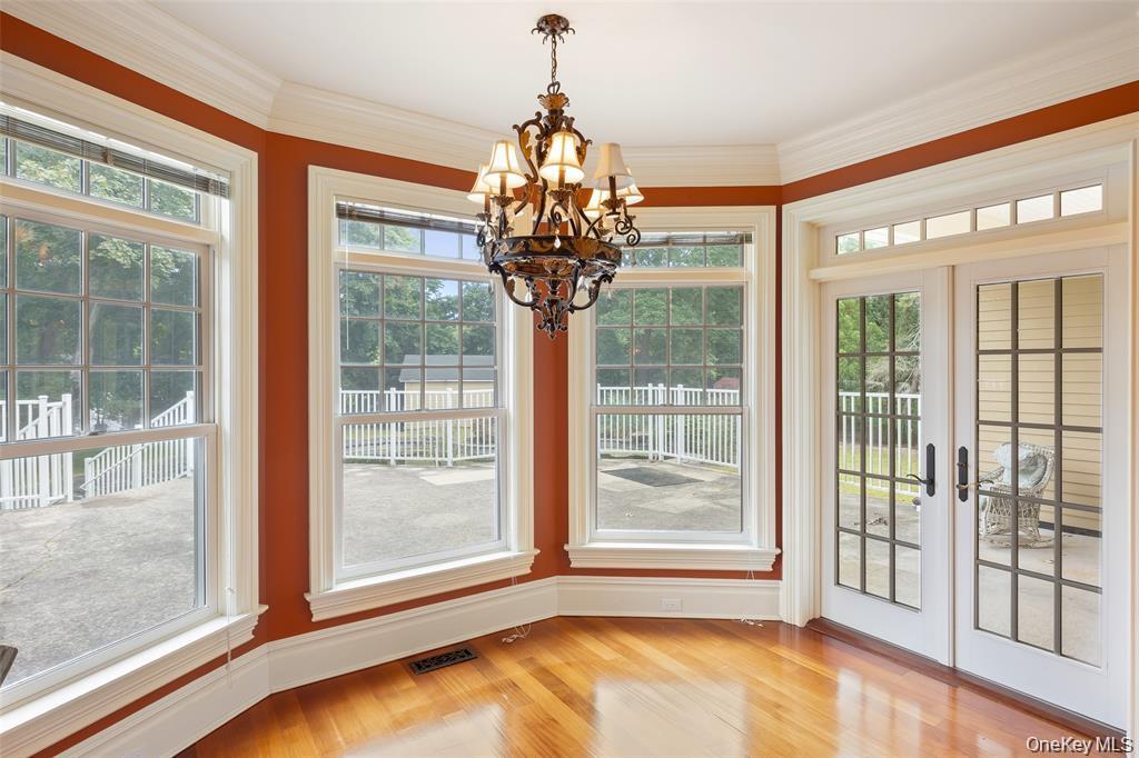 52 Brushy Neck Lane, Westhampton, NY 11977