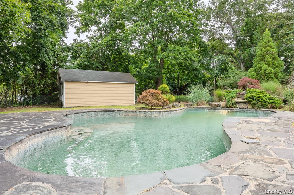 52 Brushy Neck Lane, Westhampton, NY 11977