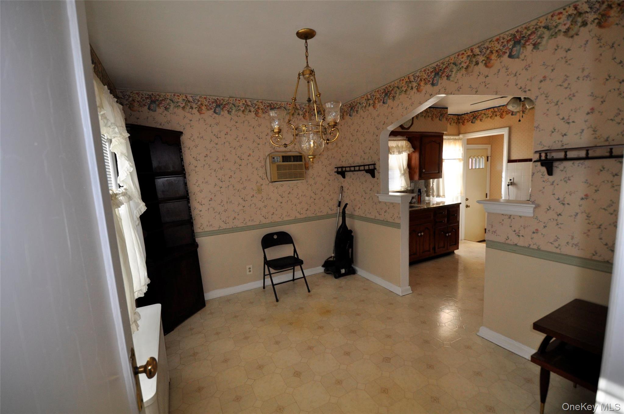 415 Lowell Avenue, New Hyde Park, NY 11040