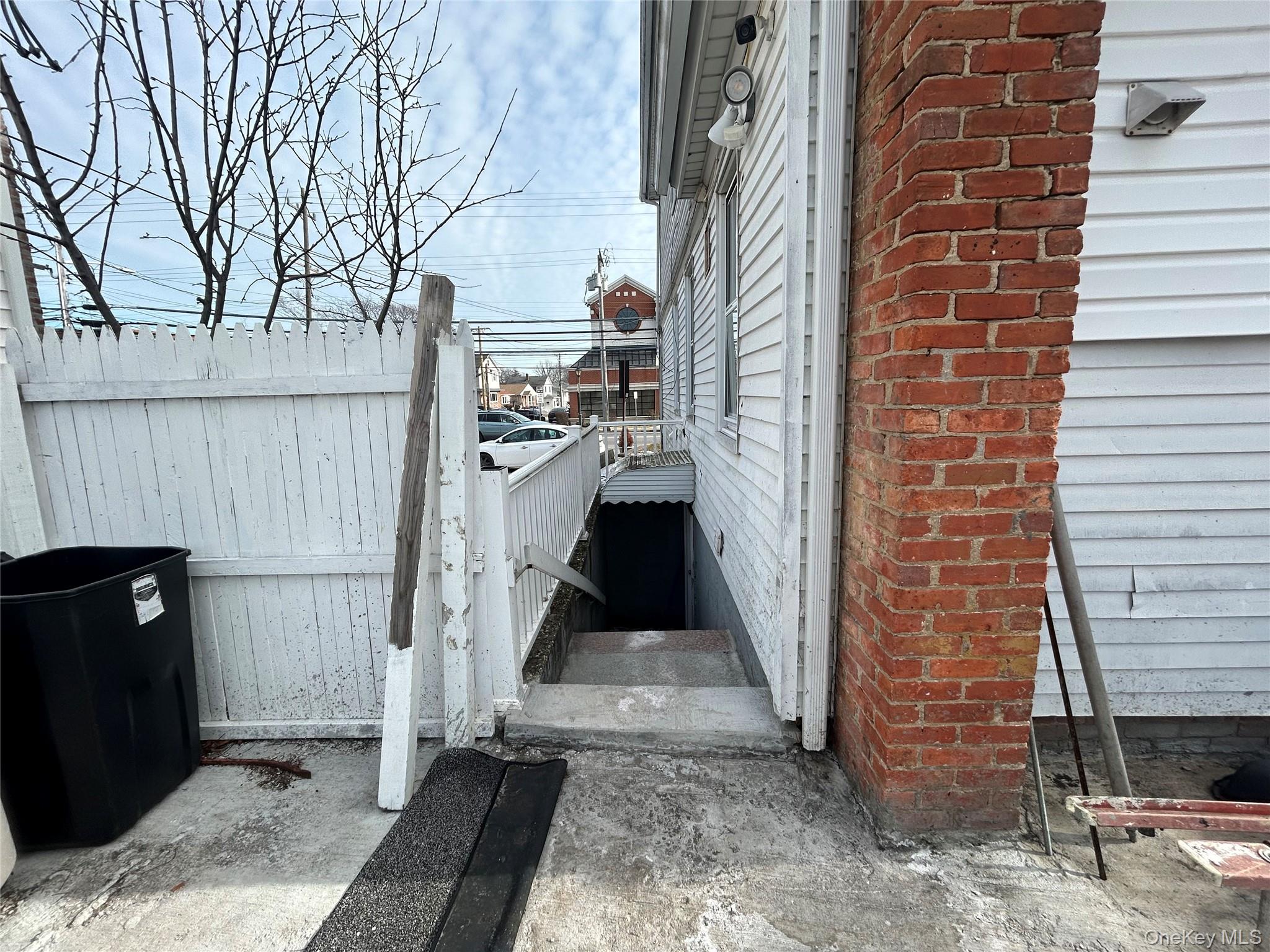 160 N Central Avenue, Valley Stream, NY 11580