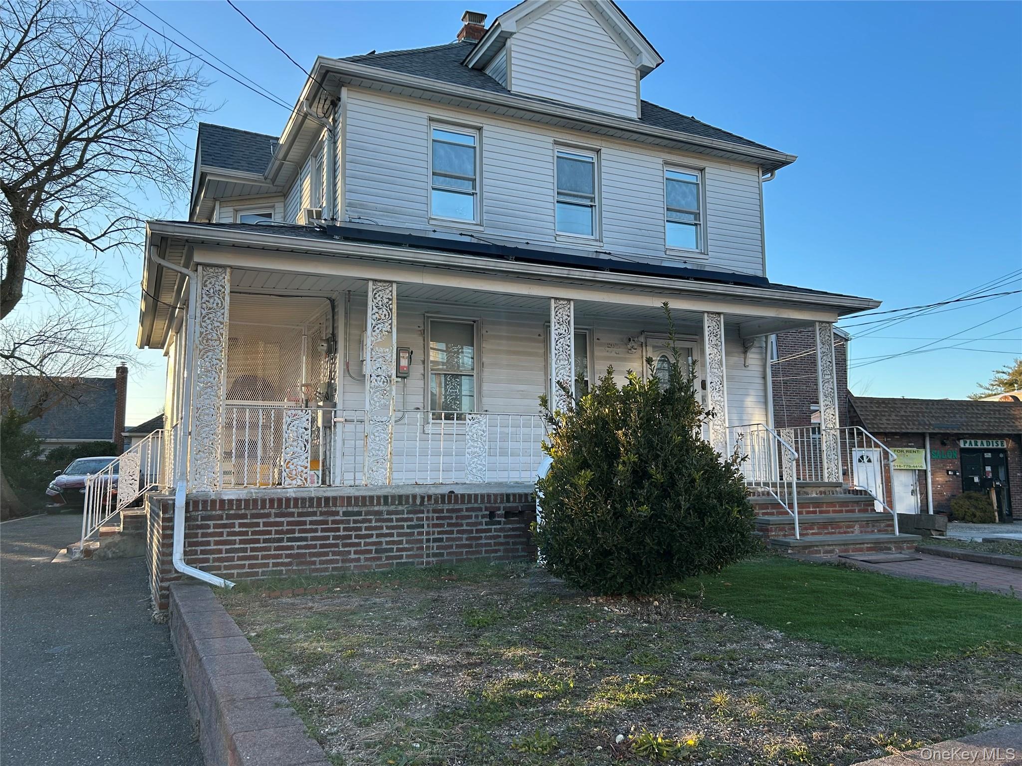 160 N Central Avenue, Valley Stream, NY 11580