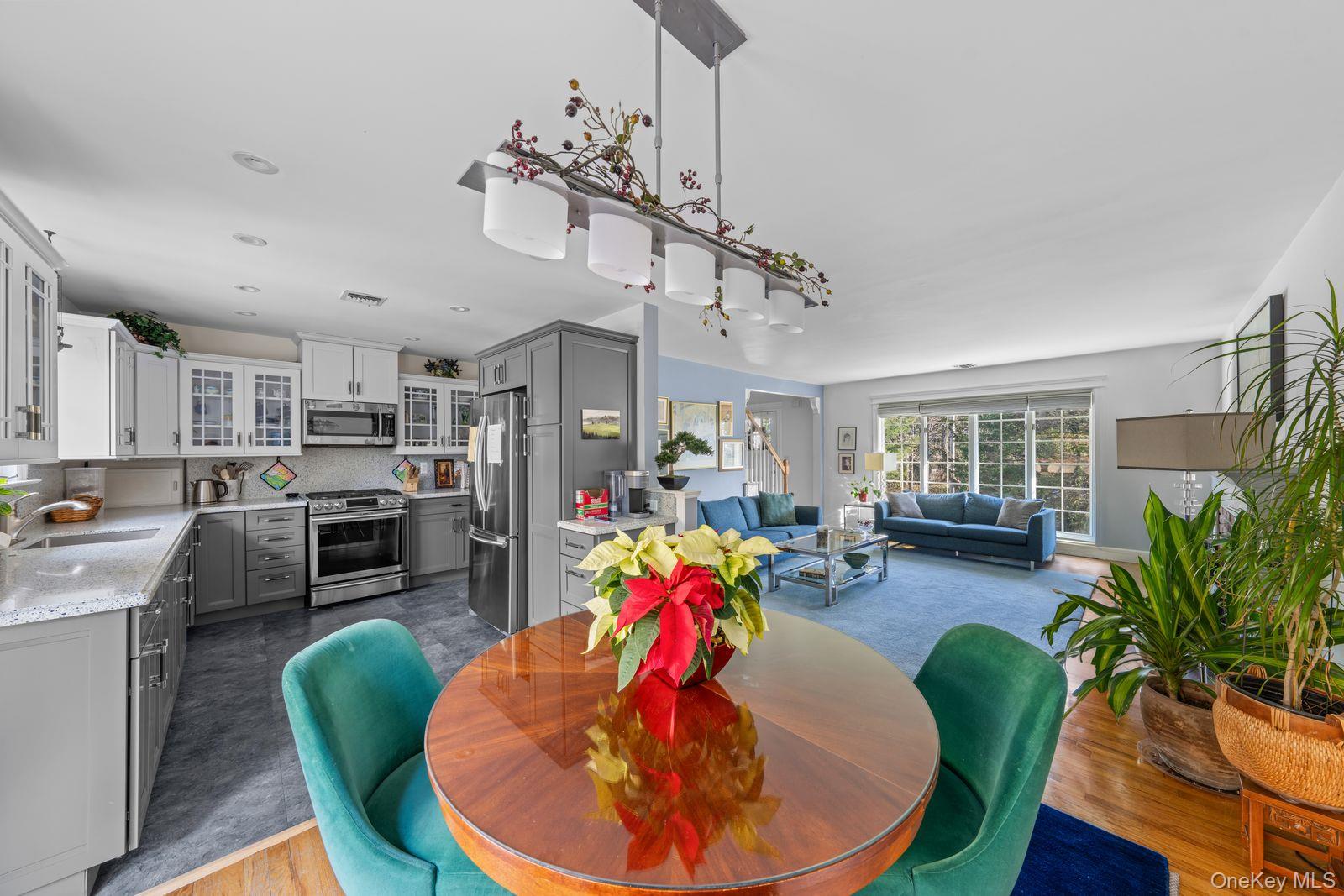 137 Cove Road, Huntington, NY 11743