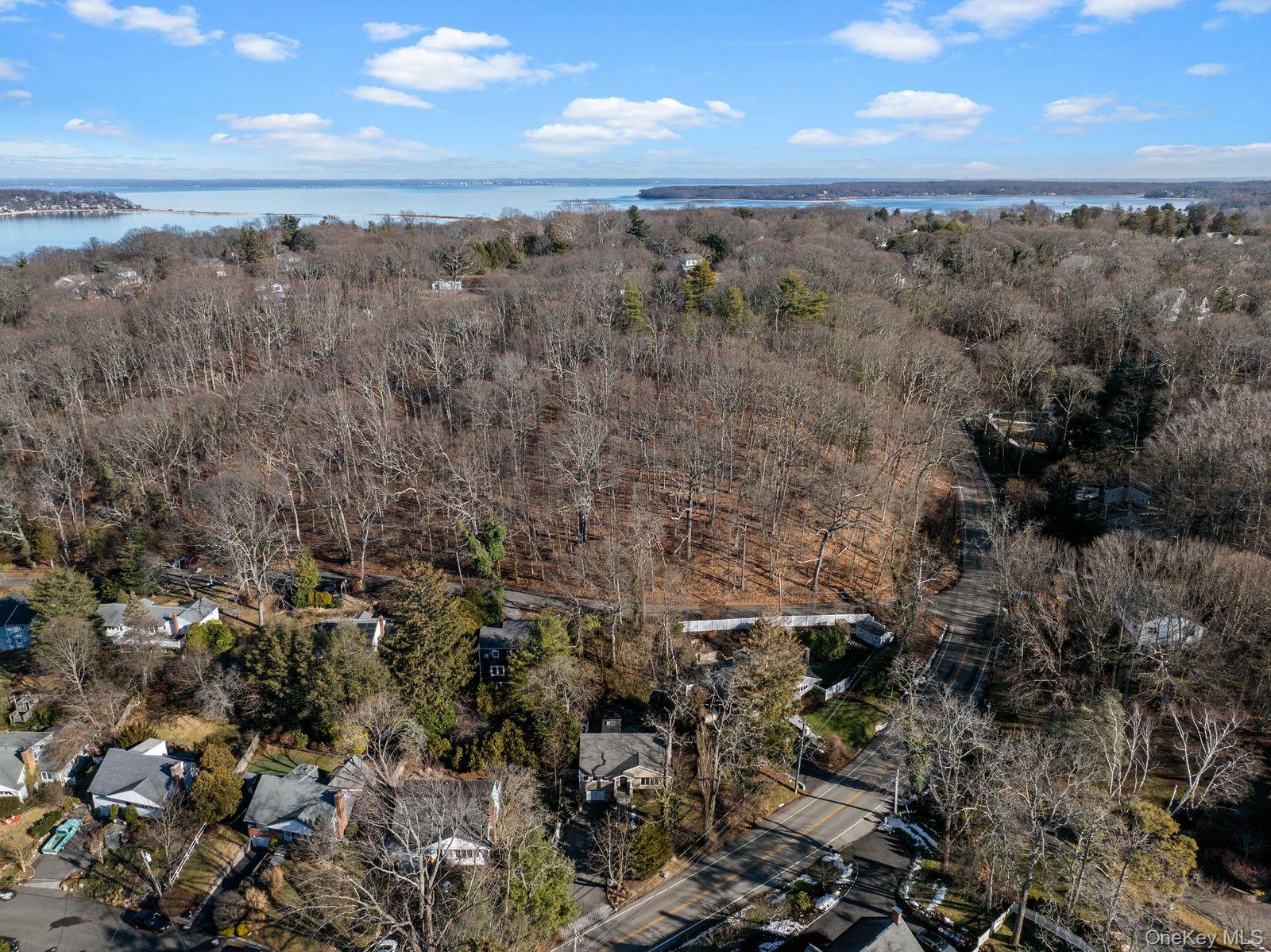 137 Cove Road, Huntington, NY 11743