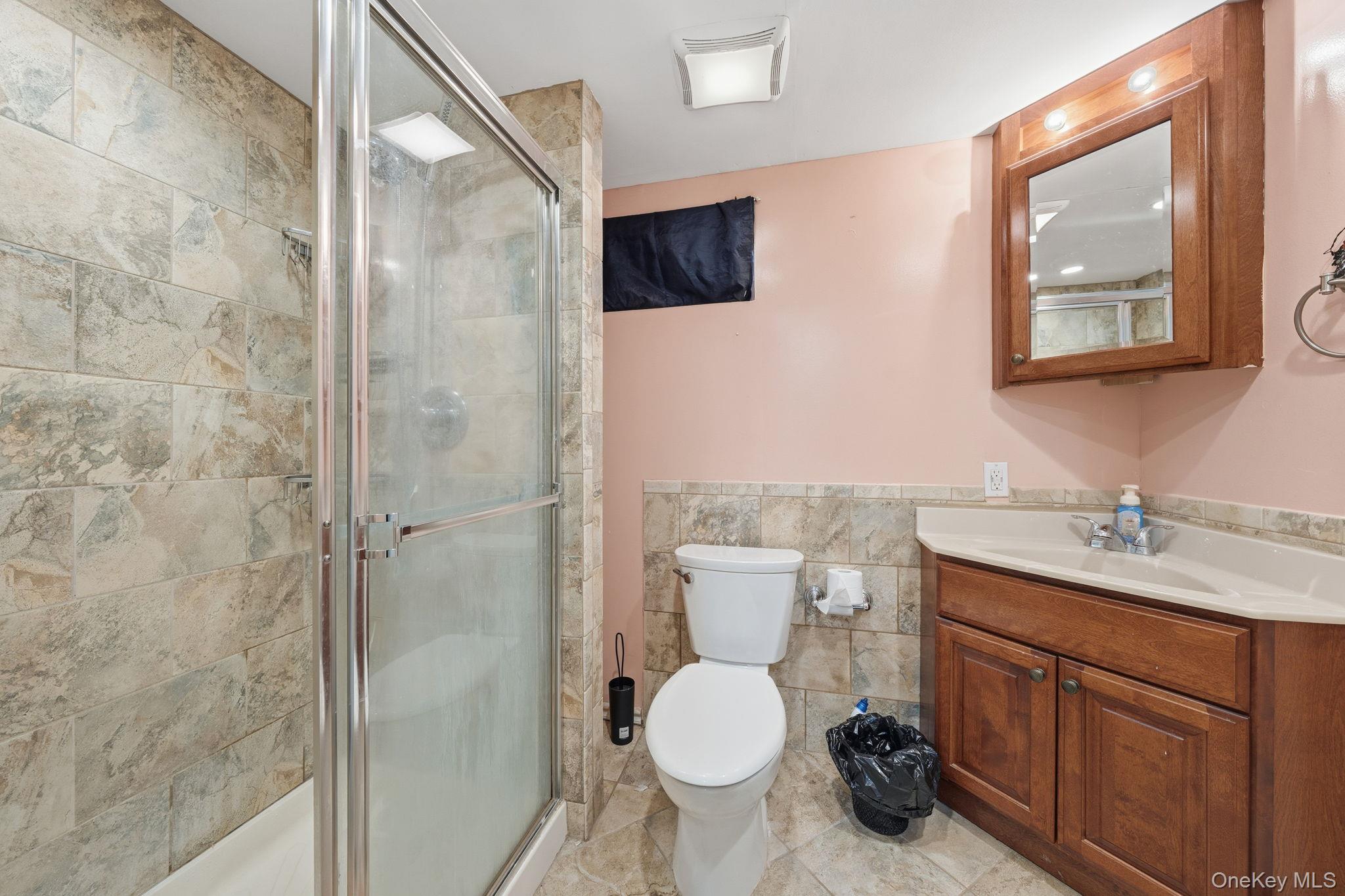 295 union Avenue, Lynbrook, NY 11563