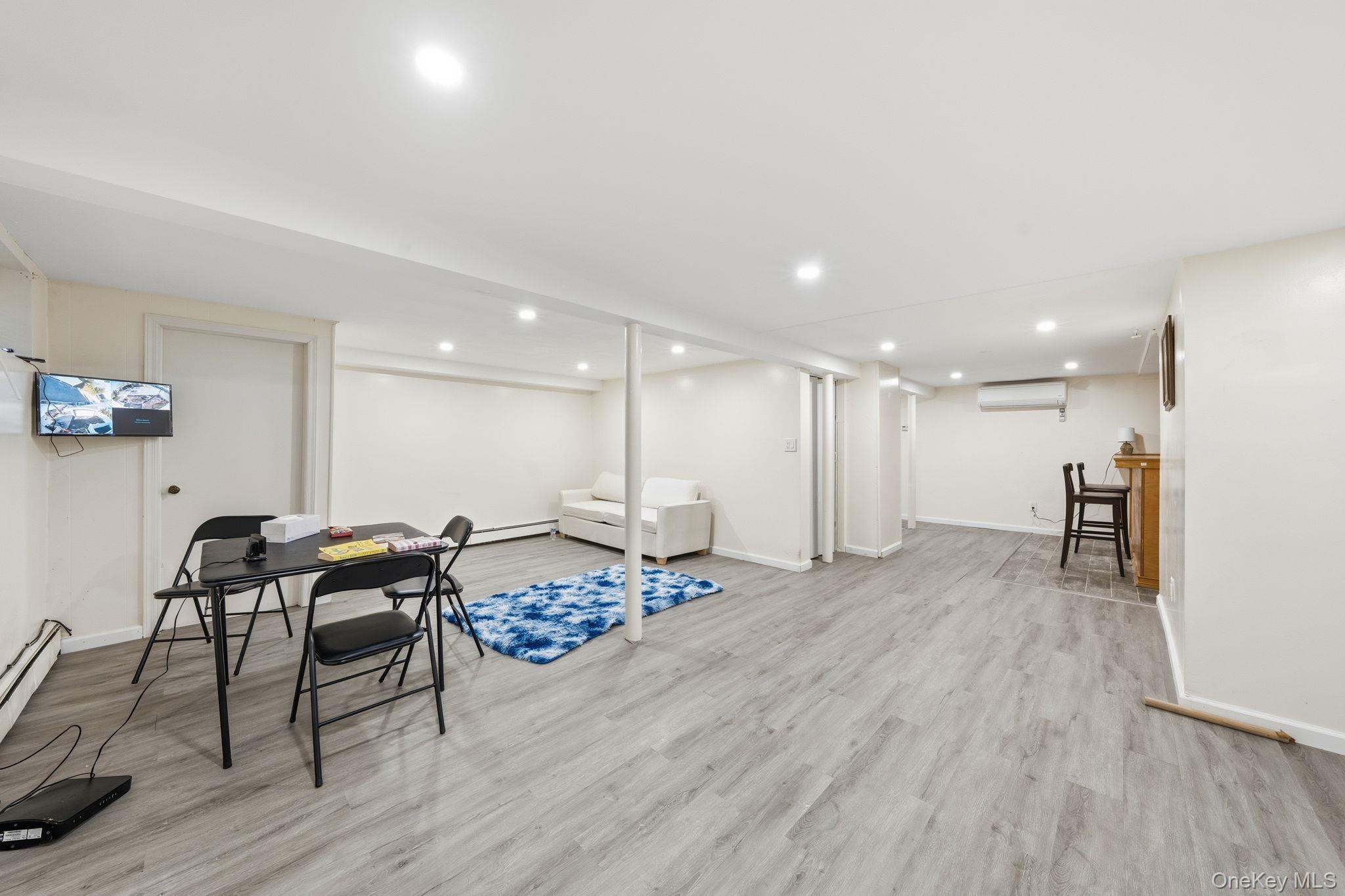 295 union Avenue, Lynbrook, NY 11563