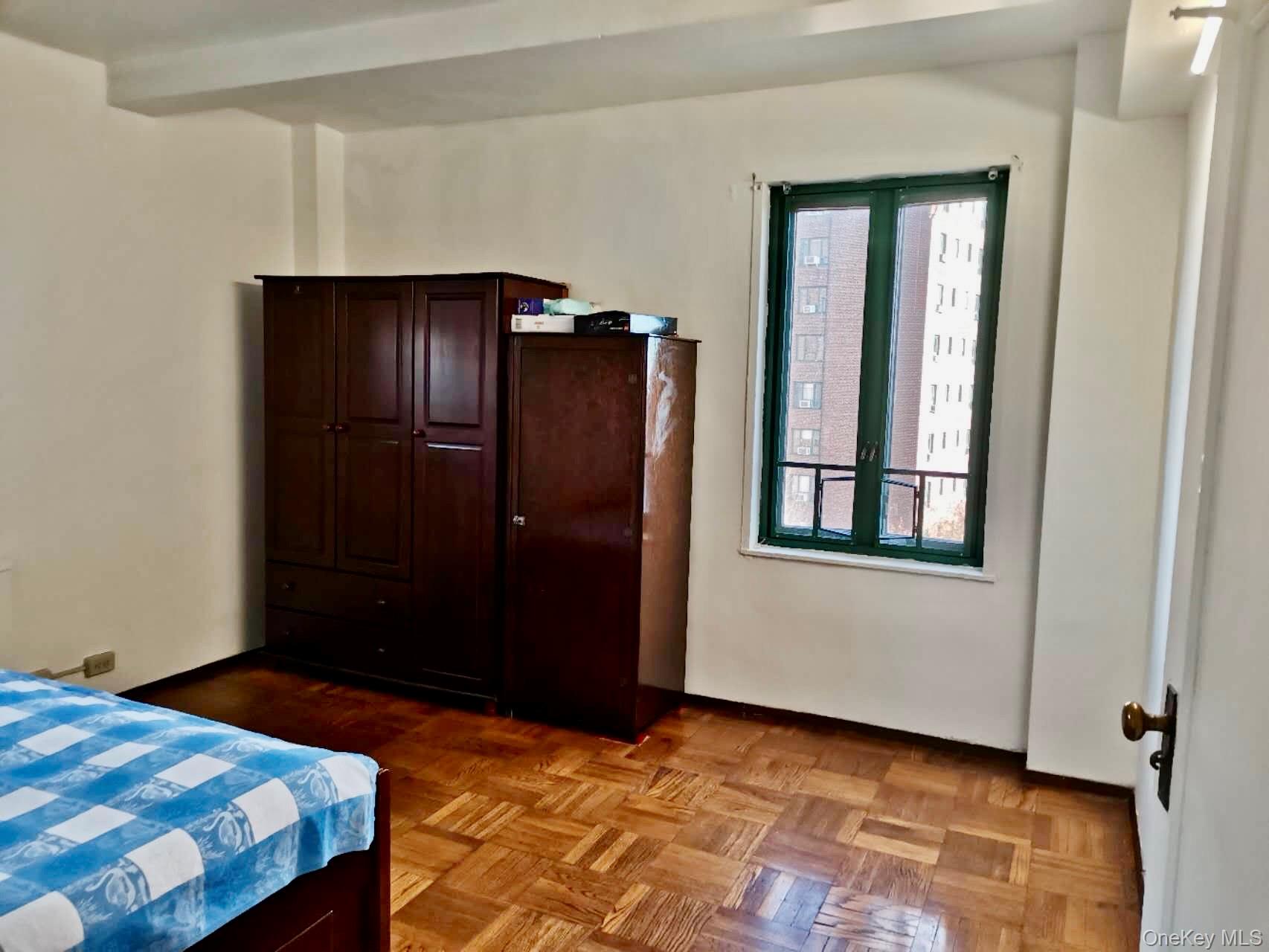 1604 Metropolitan Avenue # 8F, Bronx, NY 10462