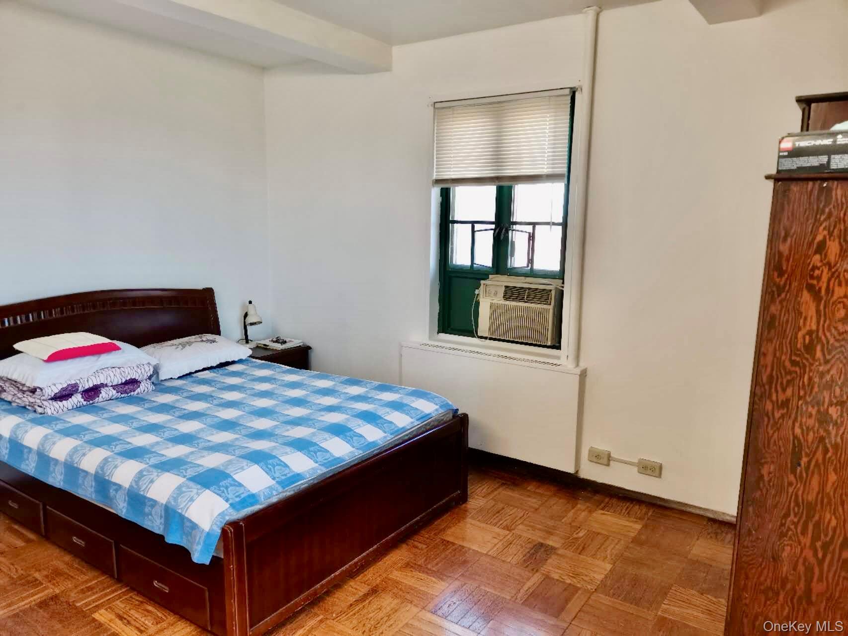 1604 Metropolitan Avenue # 8F, Bronx, NY 10462