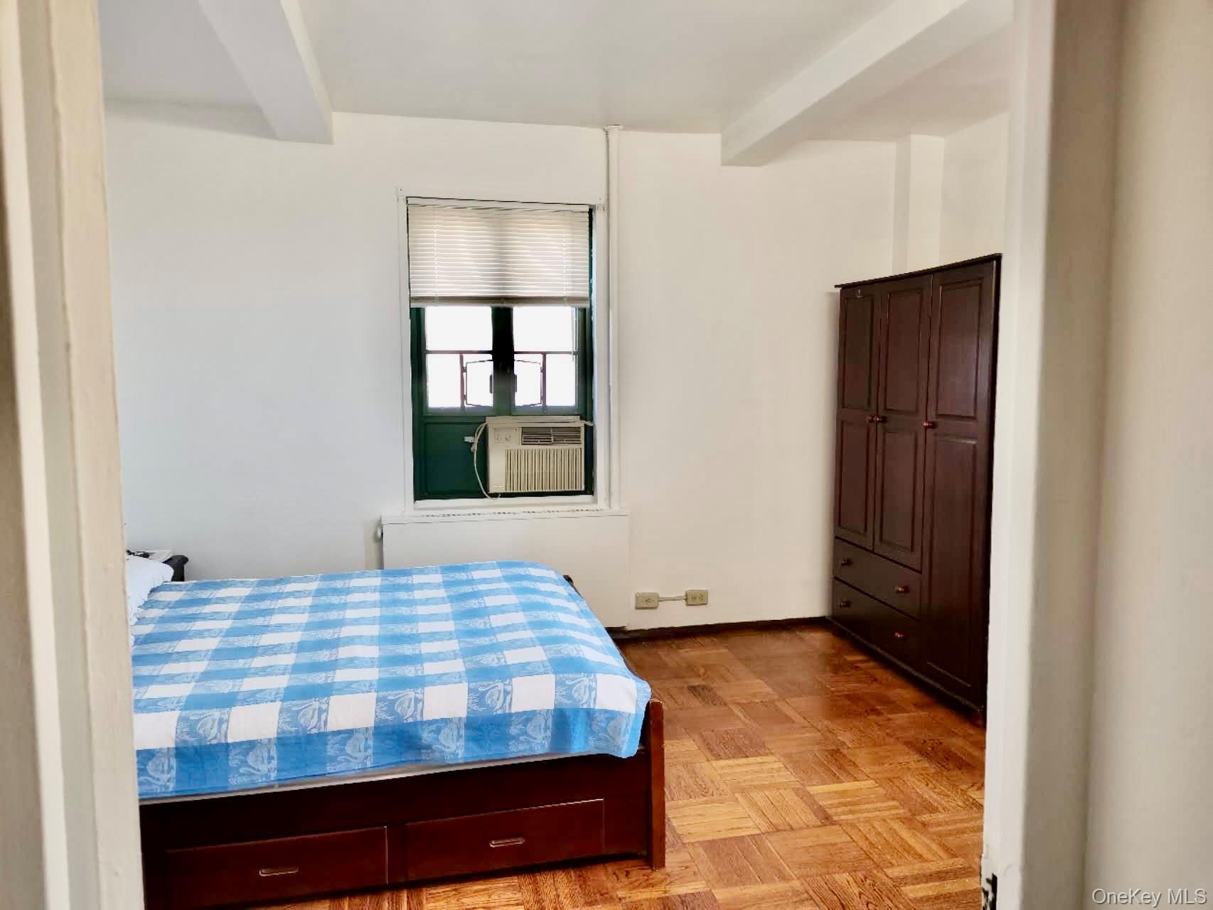 1604 Metropolitan Avenue # 8F, Bronx, NY 10462