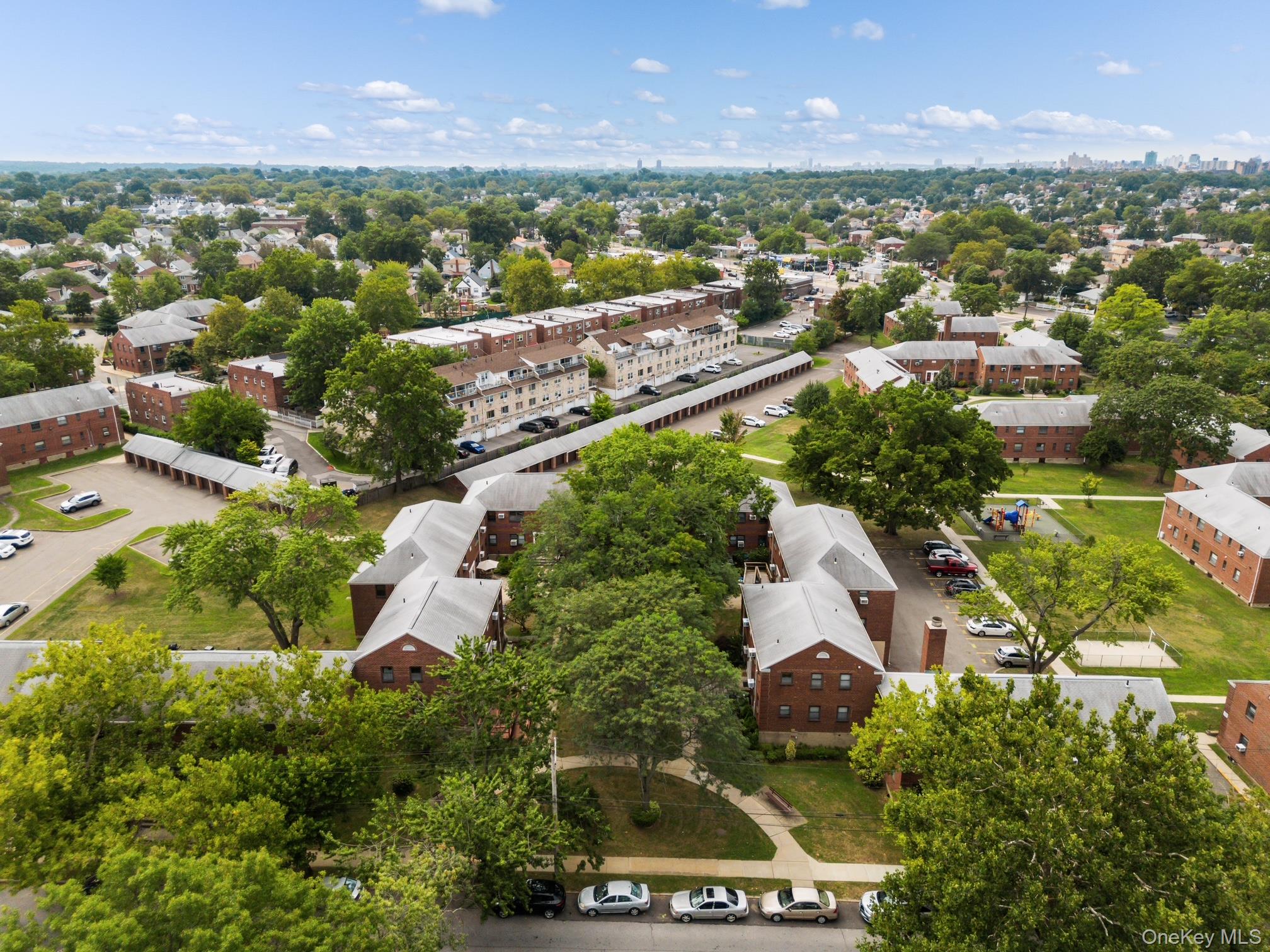 160-24 17th Ave # 1, Whitestone, NY 11357