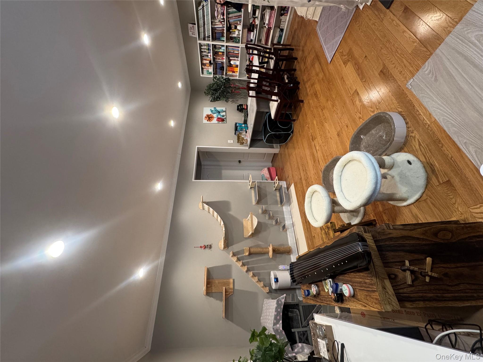 160-24 17th Ave # 1, Whitestone, NY 11357