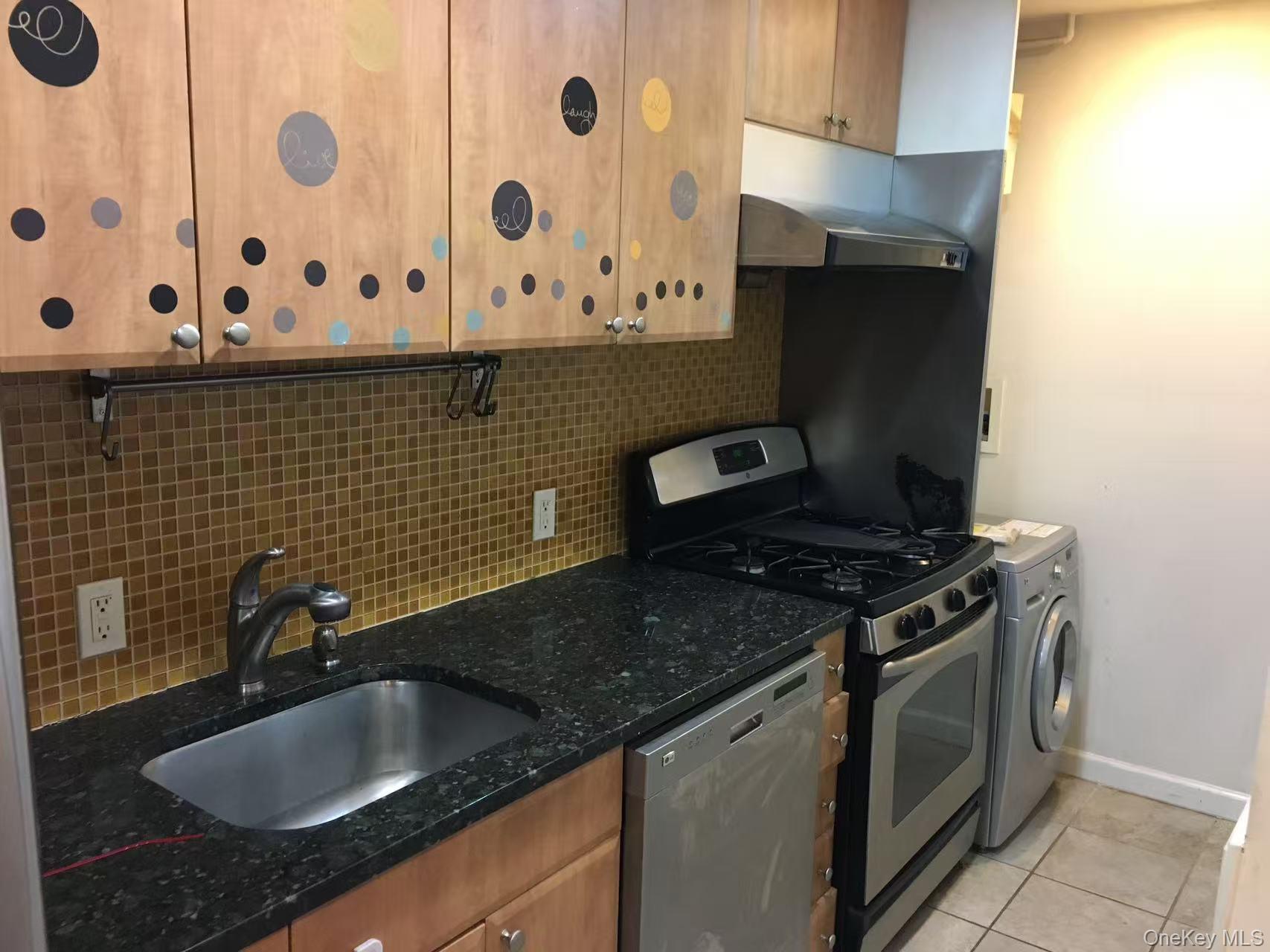 3138 137th Street # 7B, Flushing, NY 11354