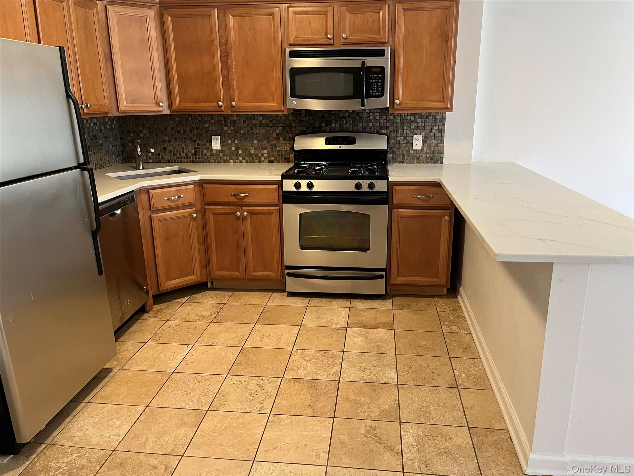 107 Lincoln Avenue E # 3, West Harrison, NY 10604