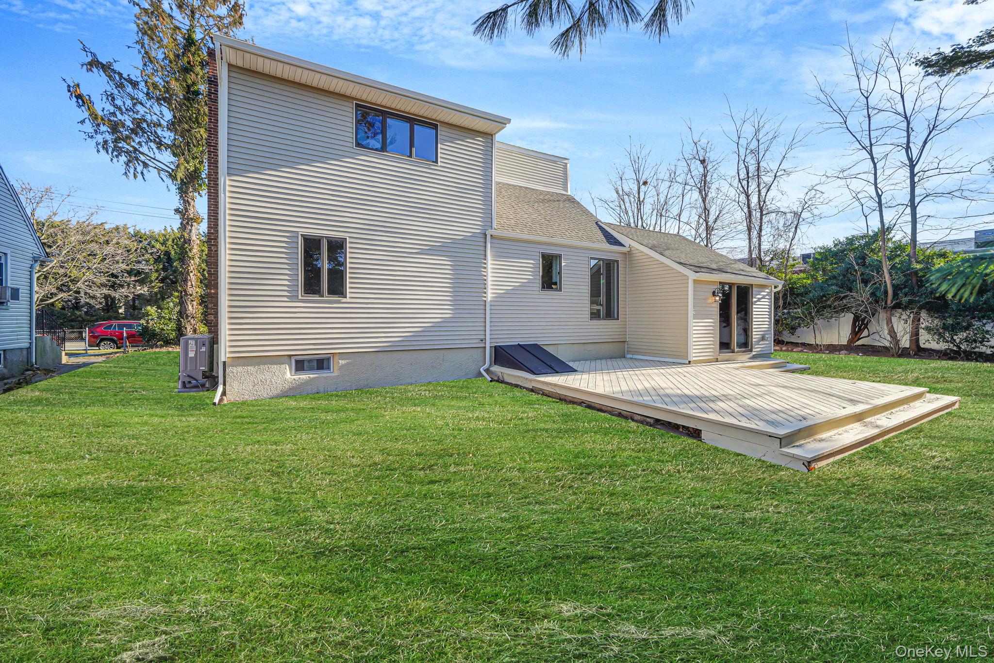 212 Babylon Turnpike, Merrick, NY 11566