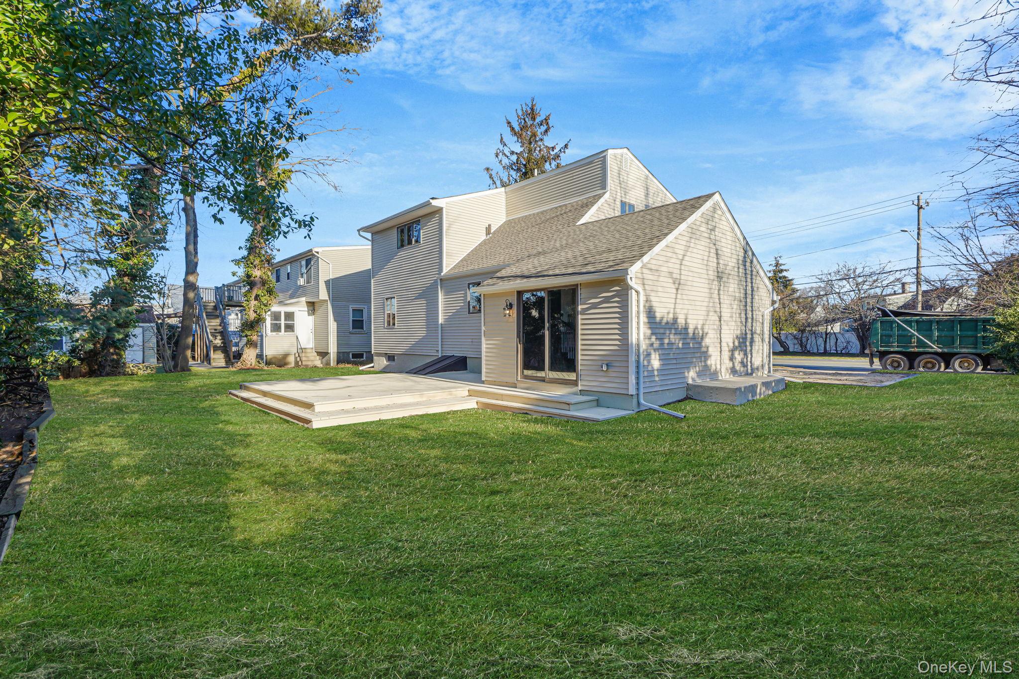 212 Babylon Turnpike, Merrick, NY 11566