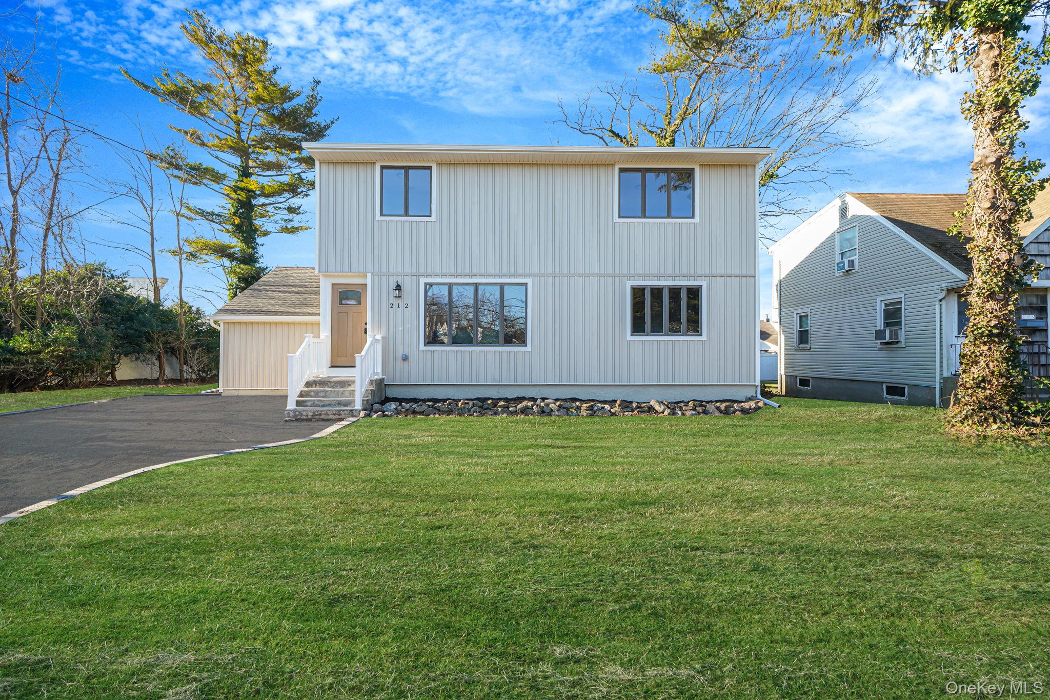 212 Babylon Turnpike, Merrick, NY 11566