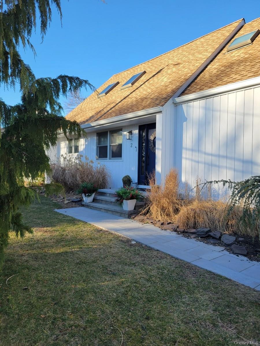 2 Martin Place, Northport, NY 11768