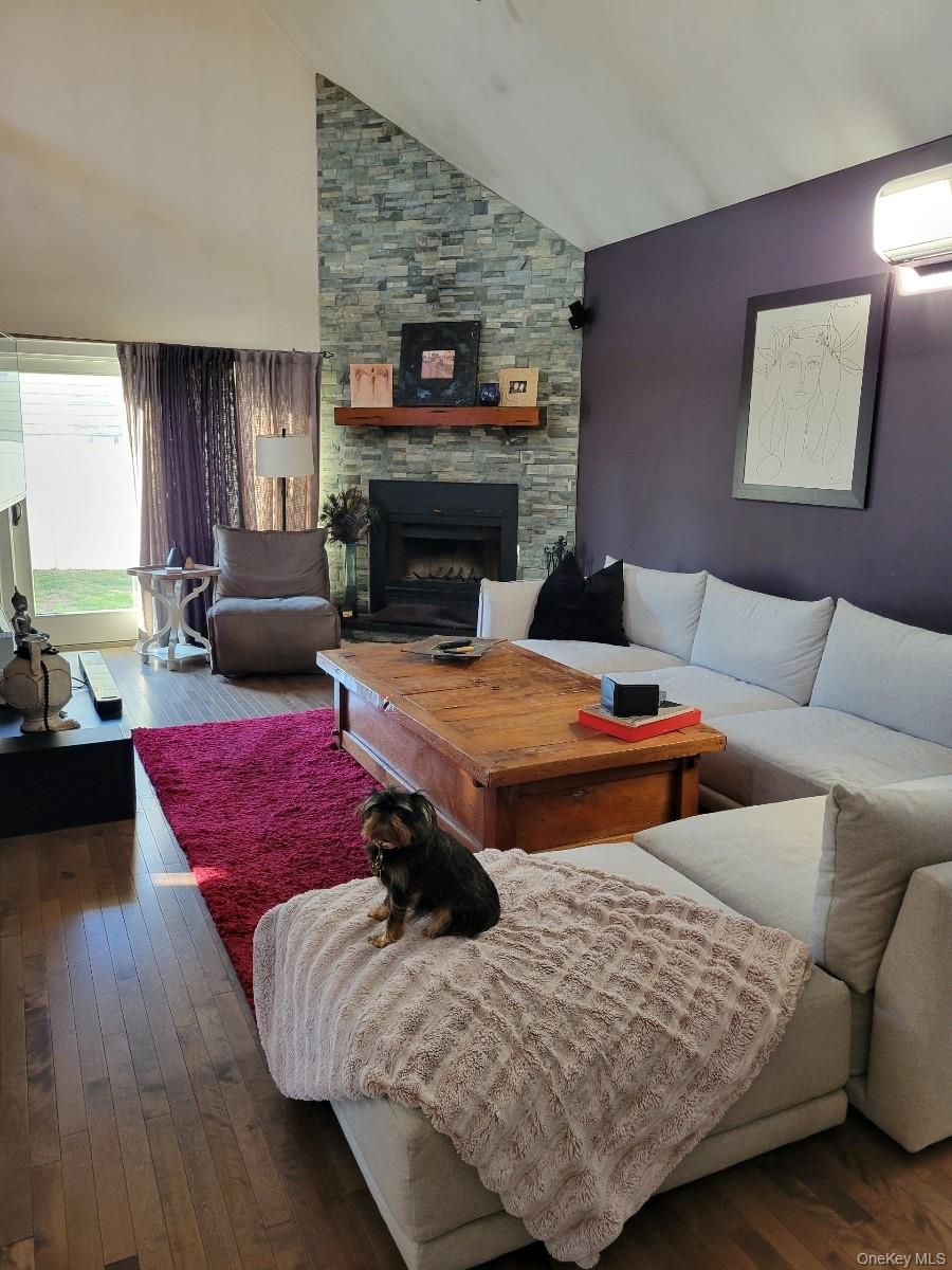 2 Martin Place, Northport, NY 11768