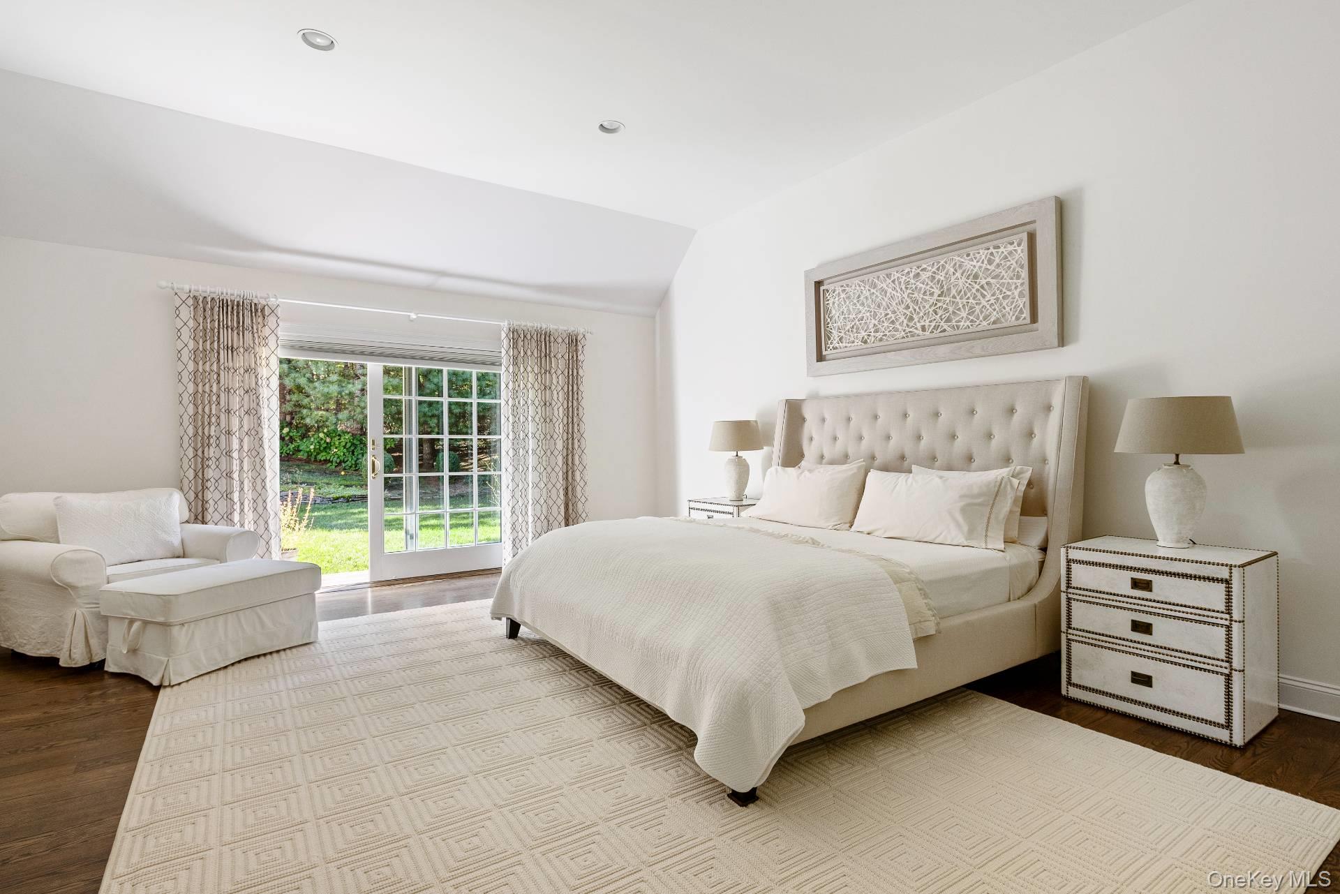 8 Devon Woods Close, Amagansett, NY 11930