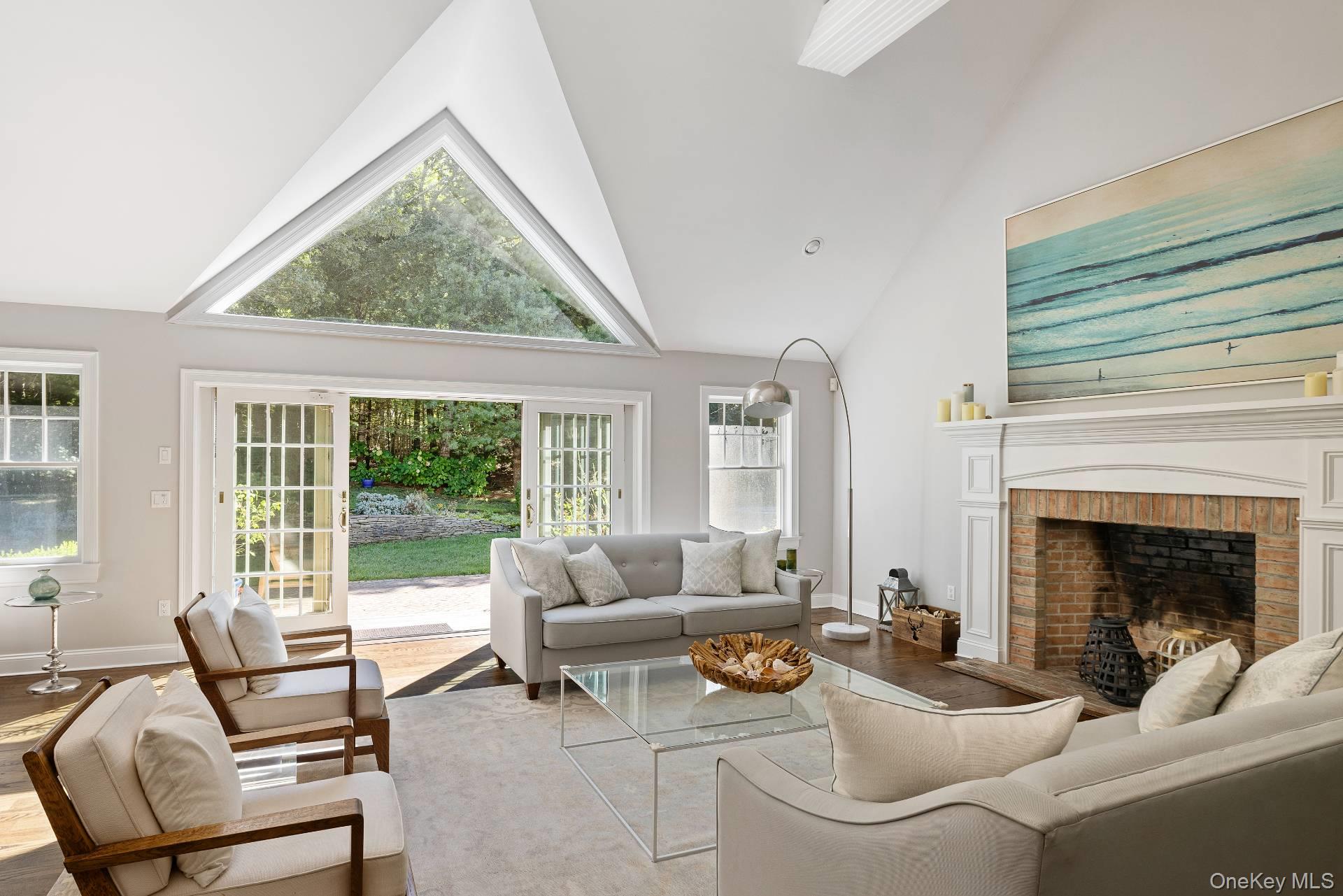 8 Devon Woods Close, Amagansett, NY 11930