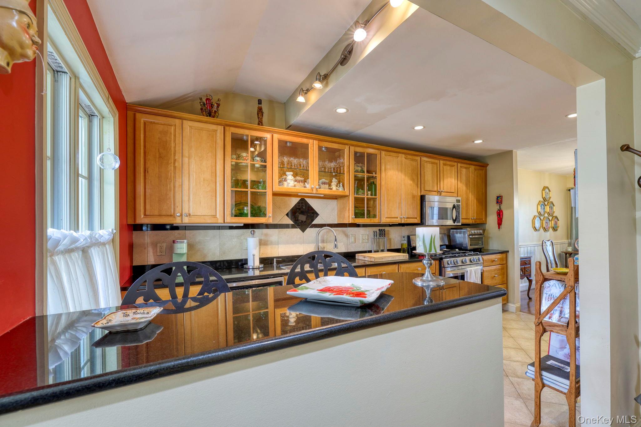 7 Birkdale Court, Poughkeepsie, NY 12603