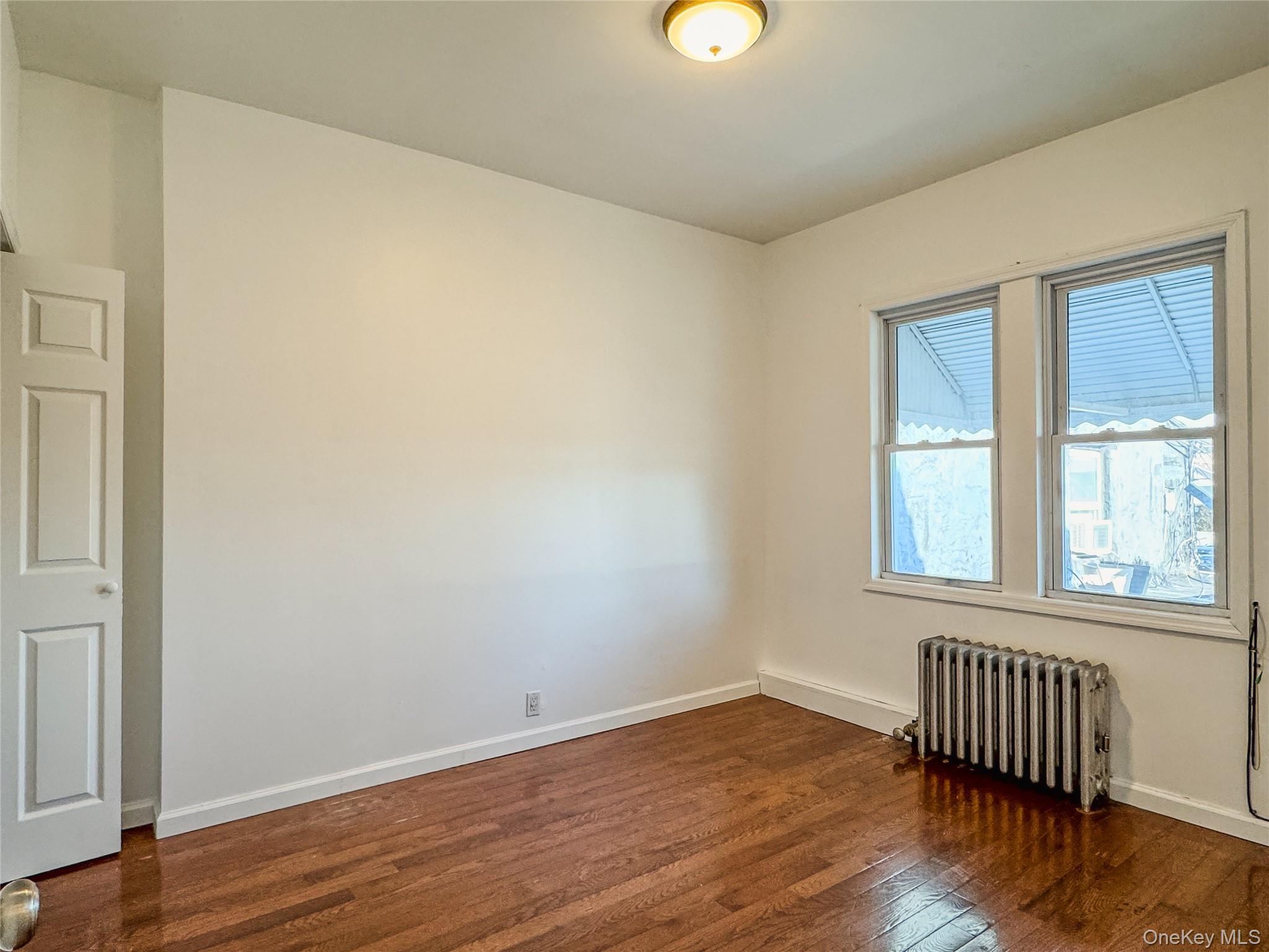 209-211 Main Street # 2N, Farmingdale, NY 11735