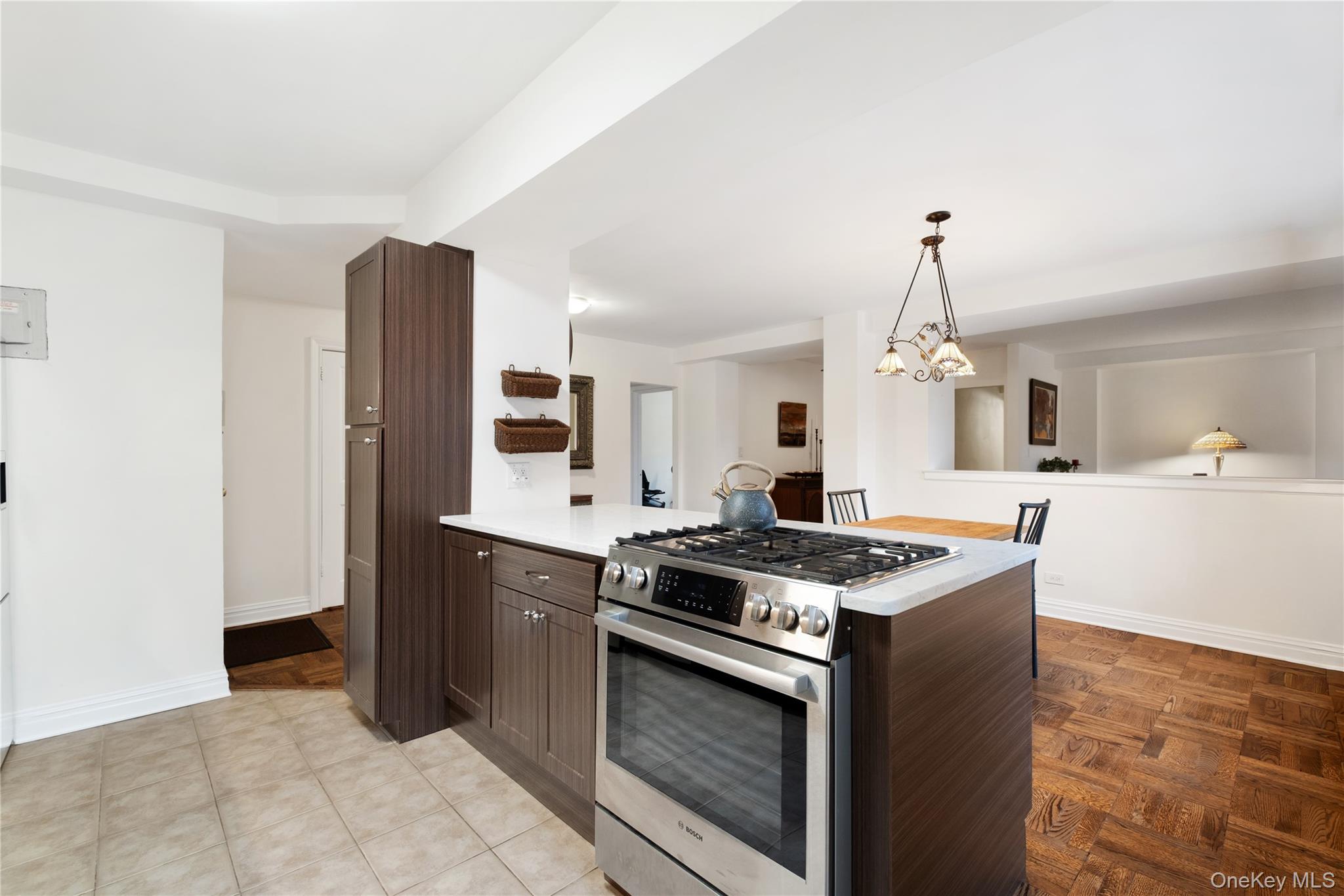 235 Garth Road # E2A, Scarsdale, NY 10583