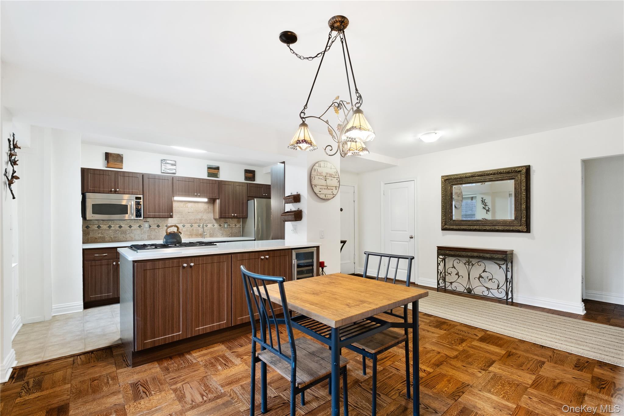 235 Garth Road # E2A, Scarsdale, NY 10583