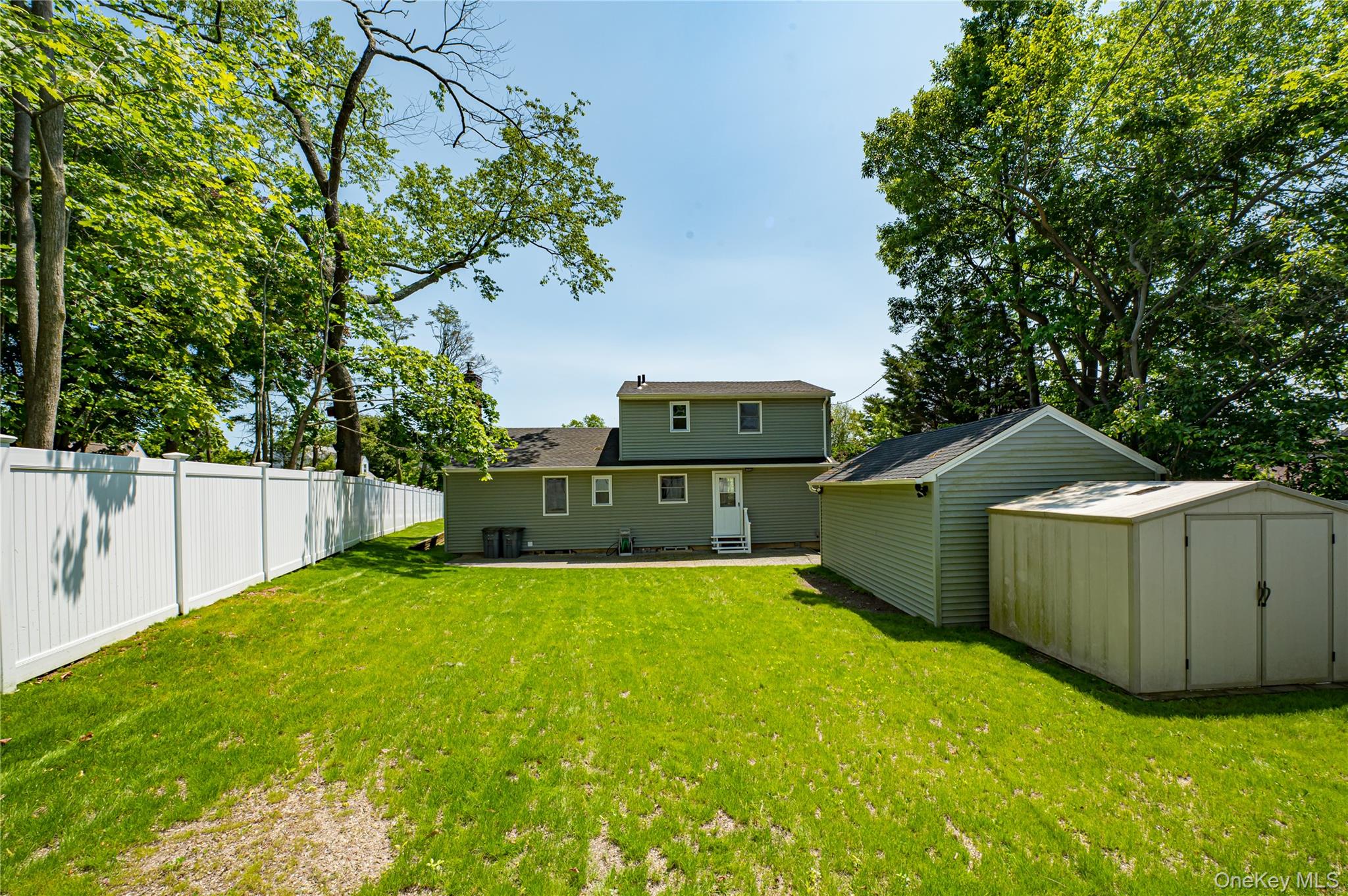 69 Allan Drive, East Norwich, NY 11732