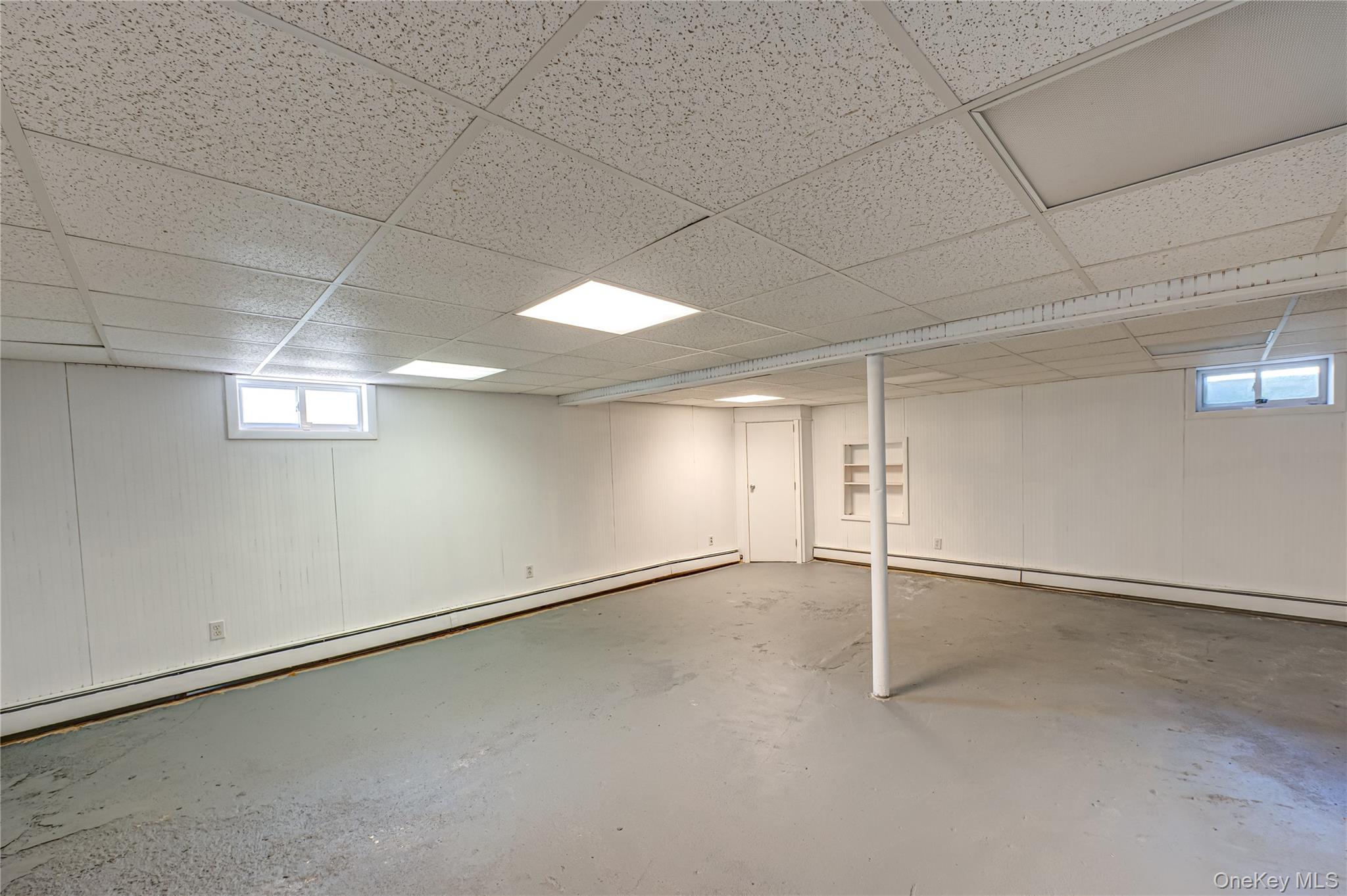 69 Allan Drive, East Norwich, NY 11732