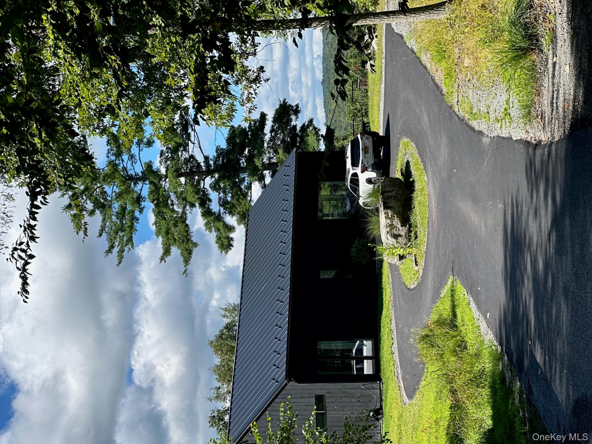 385 Evergreen Lane, Narrowsburg, NY 12764