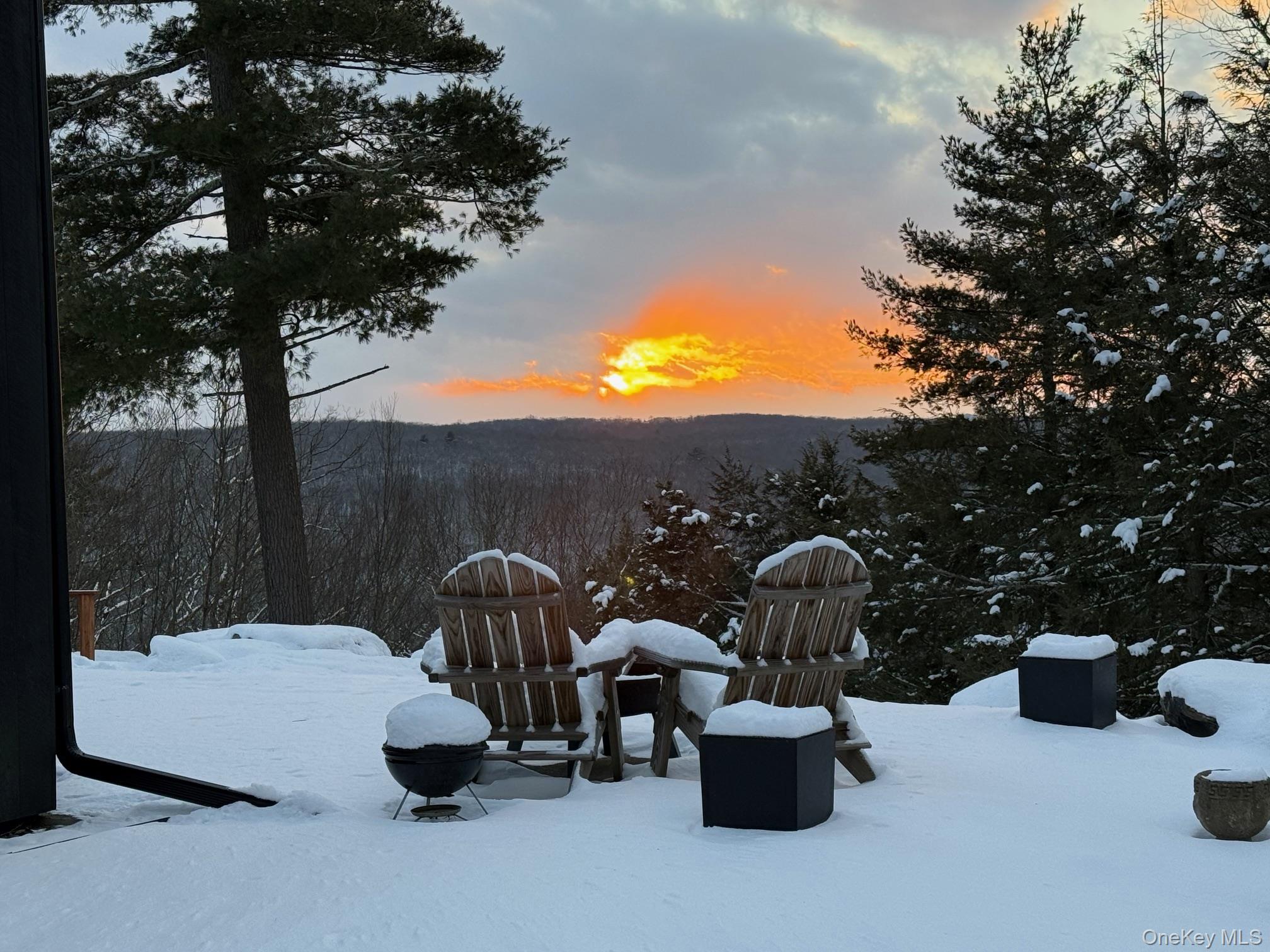 385 Evergreen Lane, Narrowsburg, NY 12764