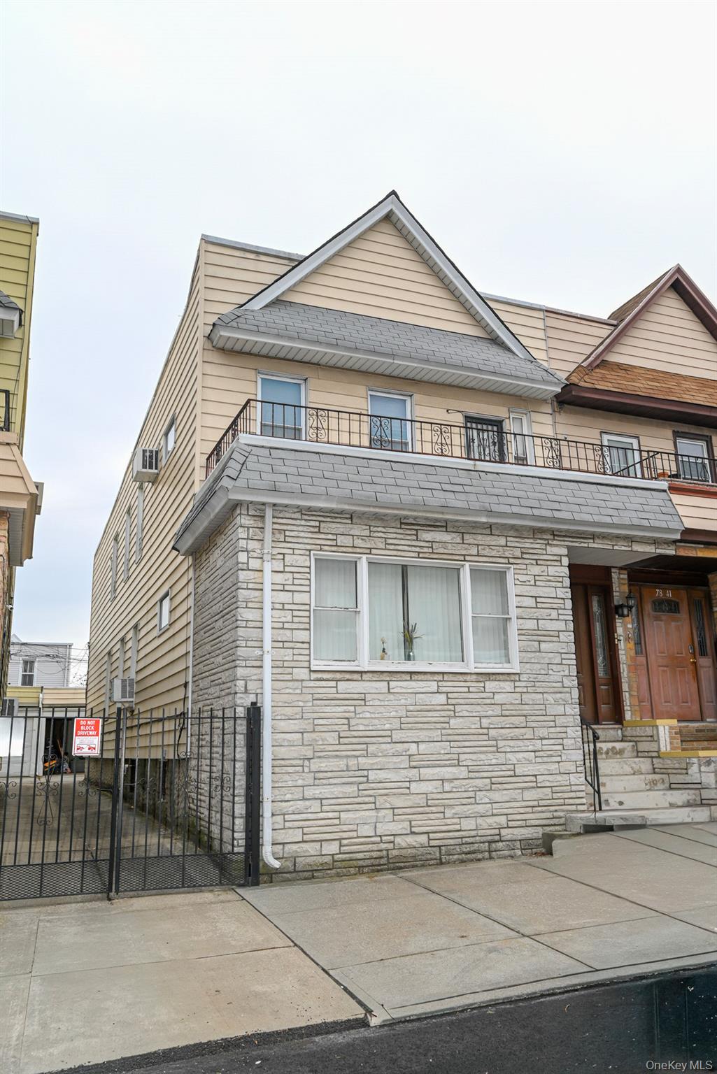 7839 82nd Street, Glendale, NY 11385